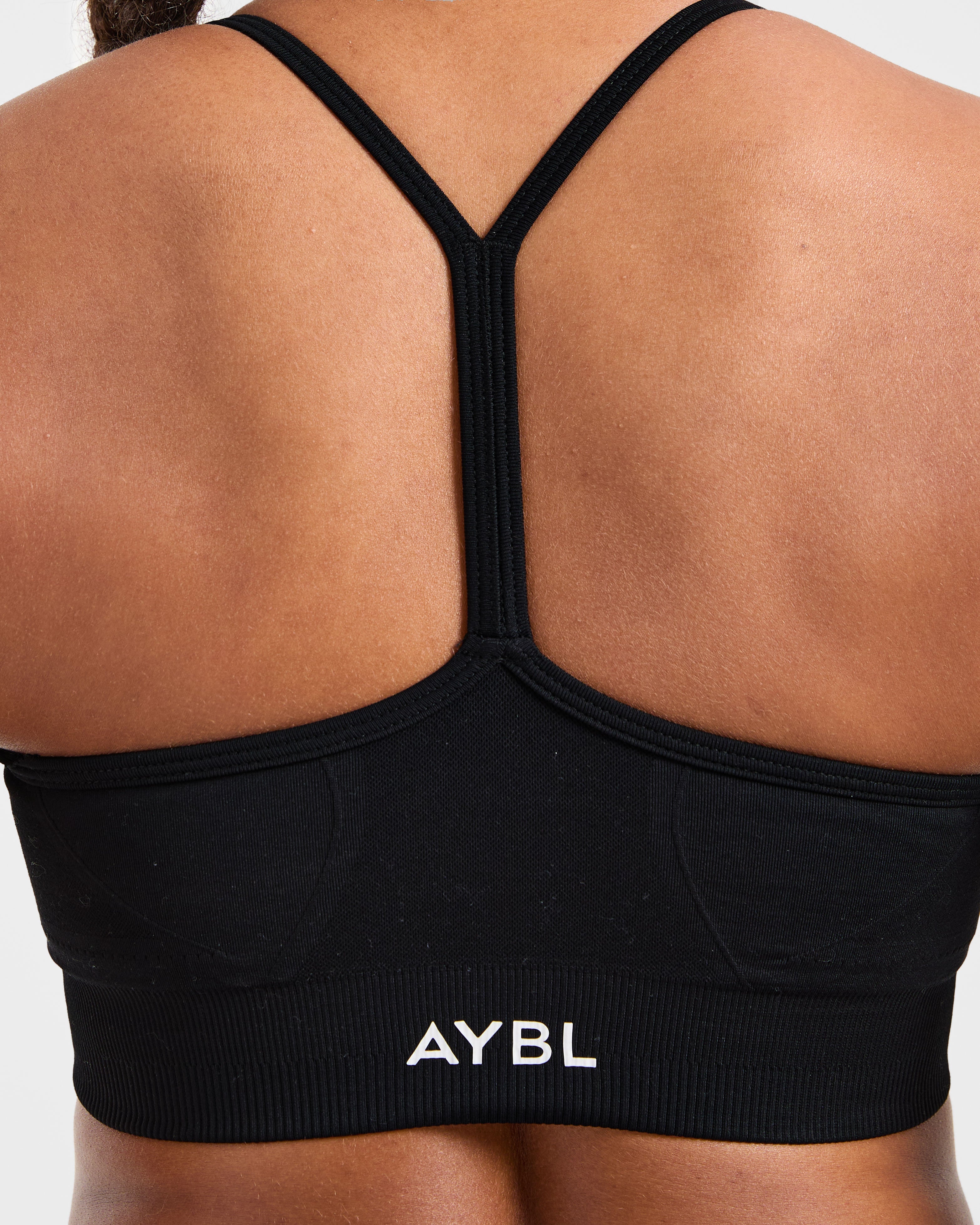 Empower Seamless Sports Bra - Black