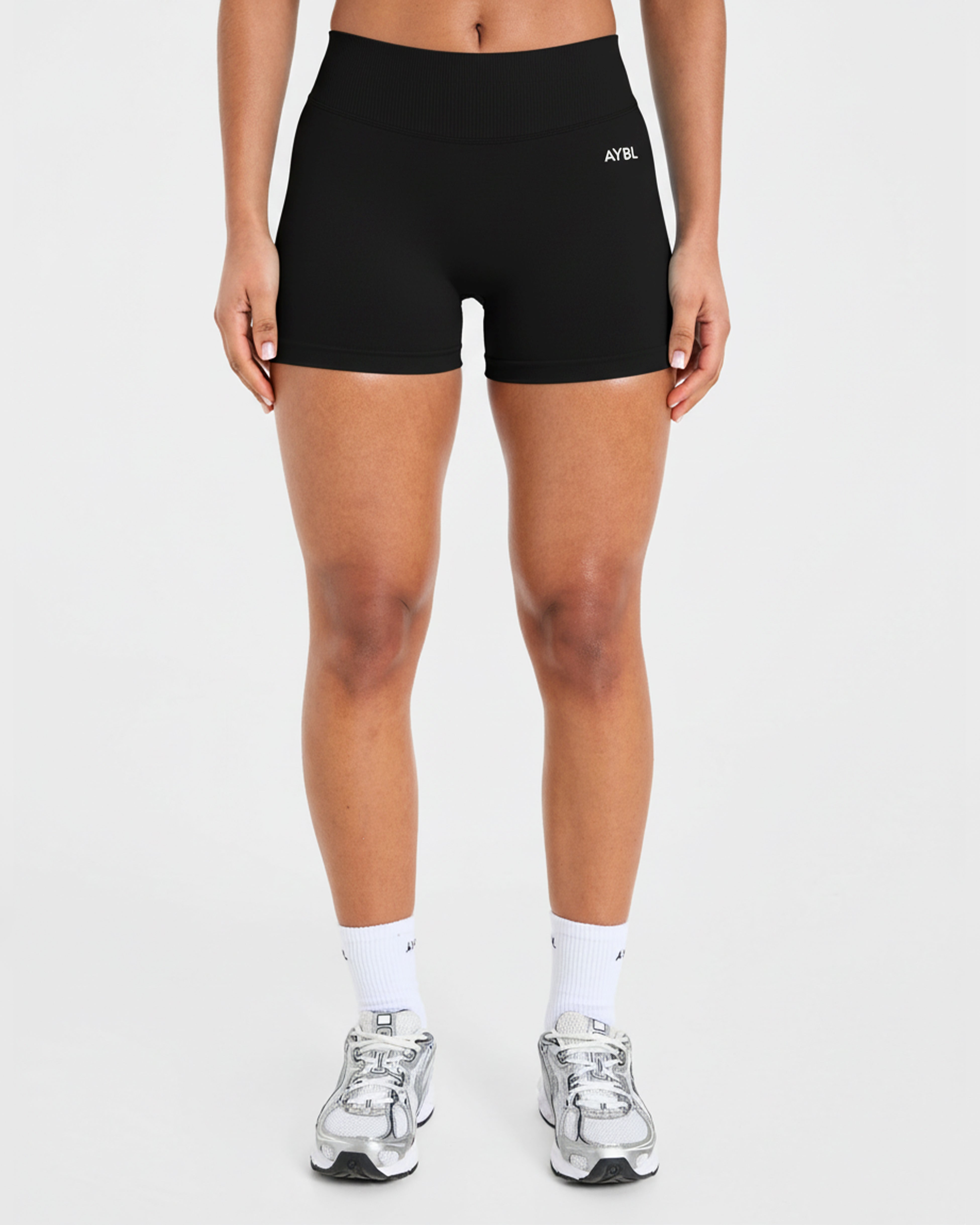 Enhance Seamless Shorts | 3.5" - Black