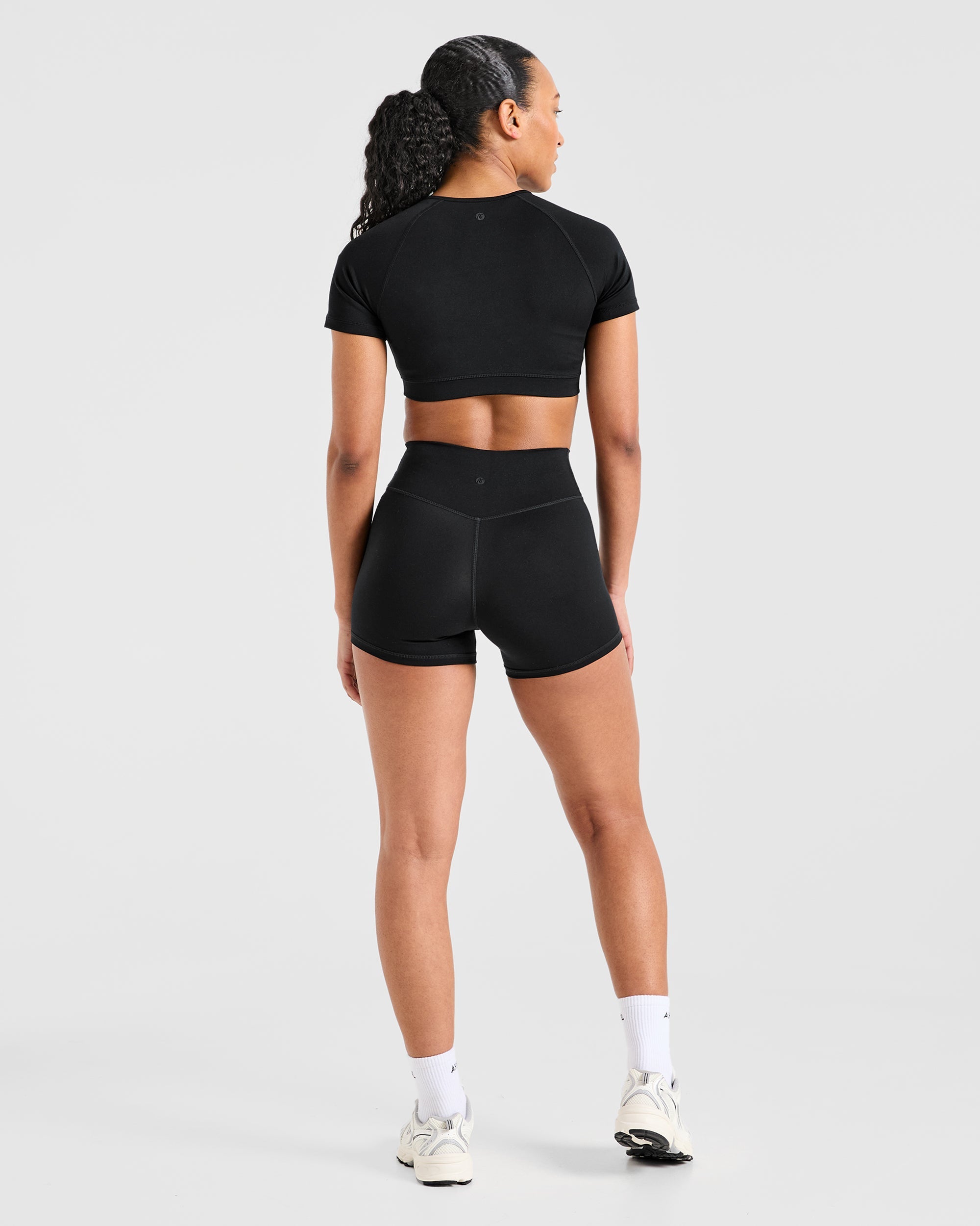 Staple Shorts - Black