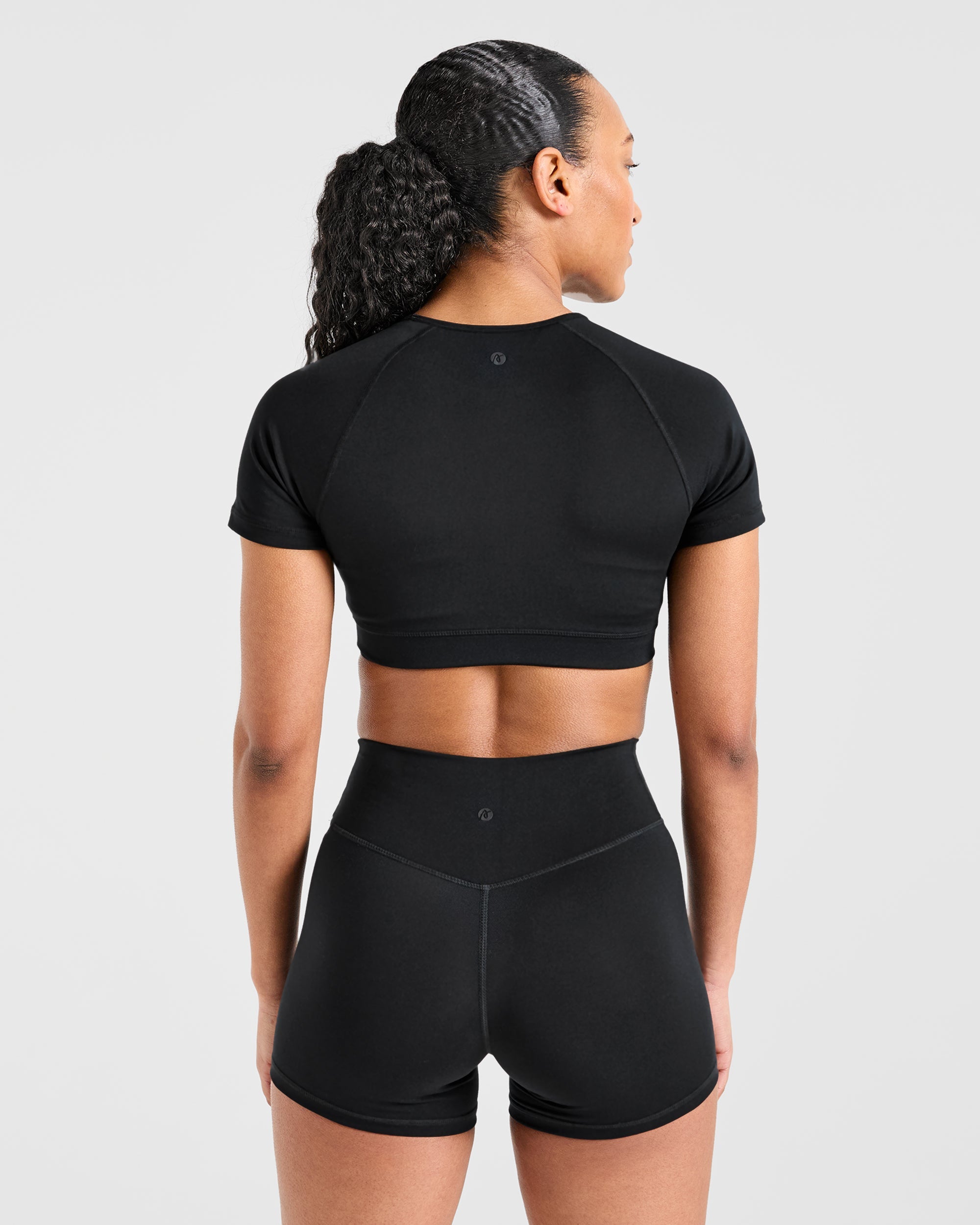 Staple Crop Top - Black