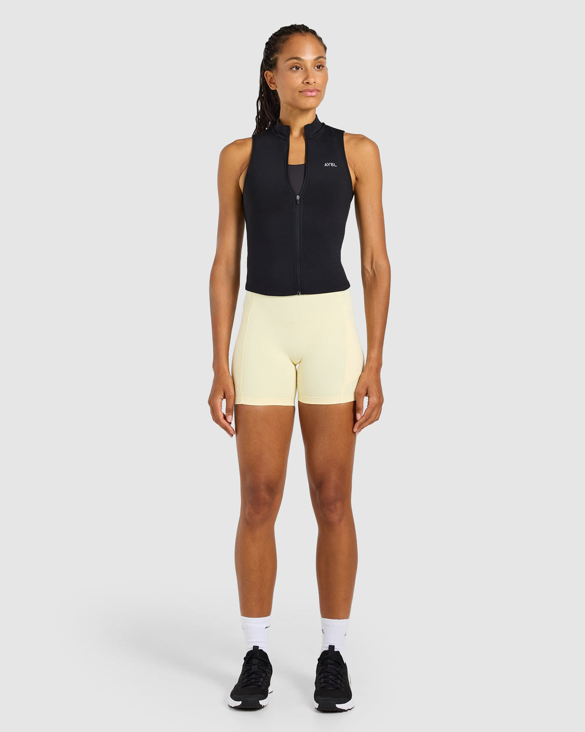 Run Sleeveless Zip Up Jacket - Black