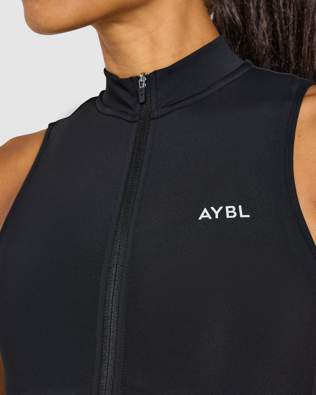 Run Sleeveless Zip Up Jacket - Black