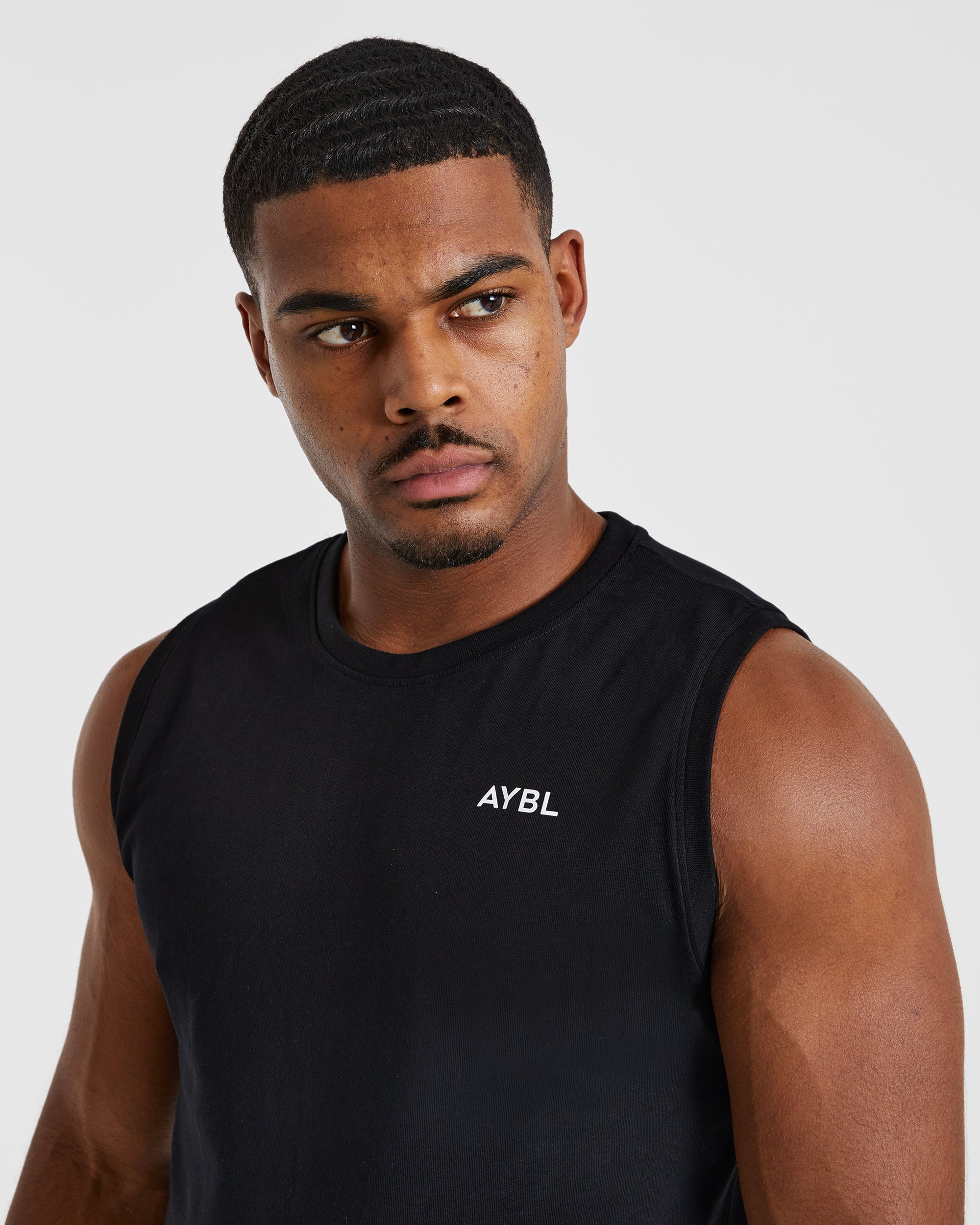 Essential Tank - Black