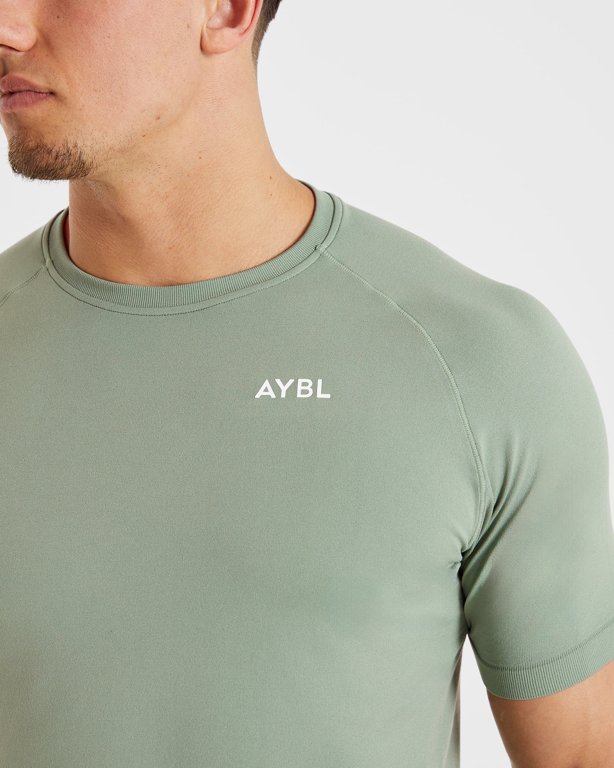 Ascend Seamless T Shirt - Olive Green