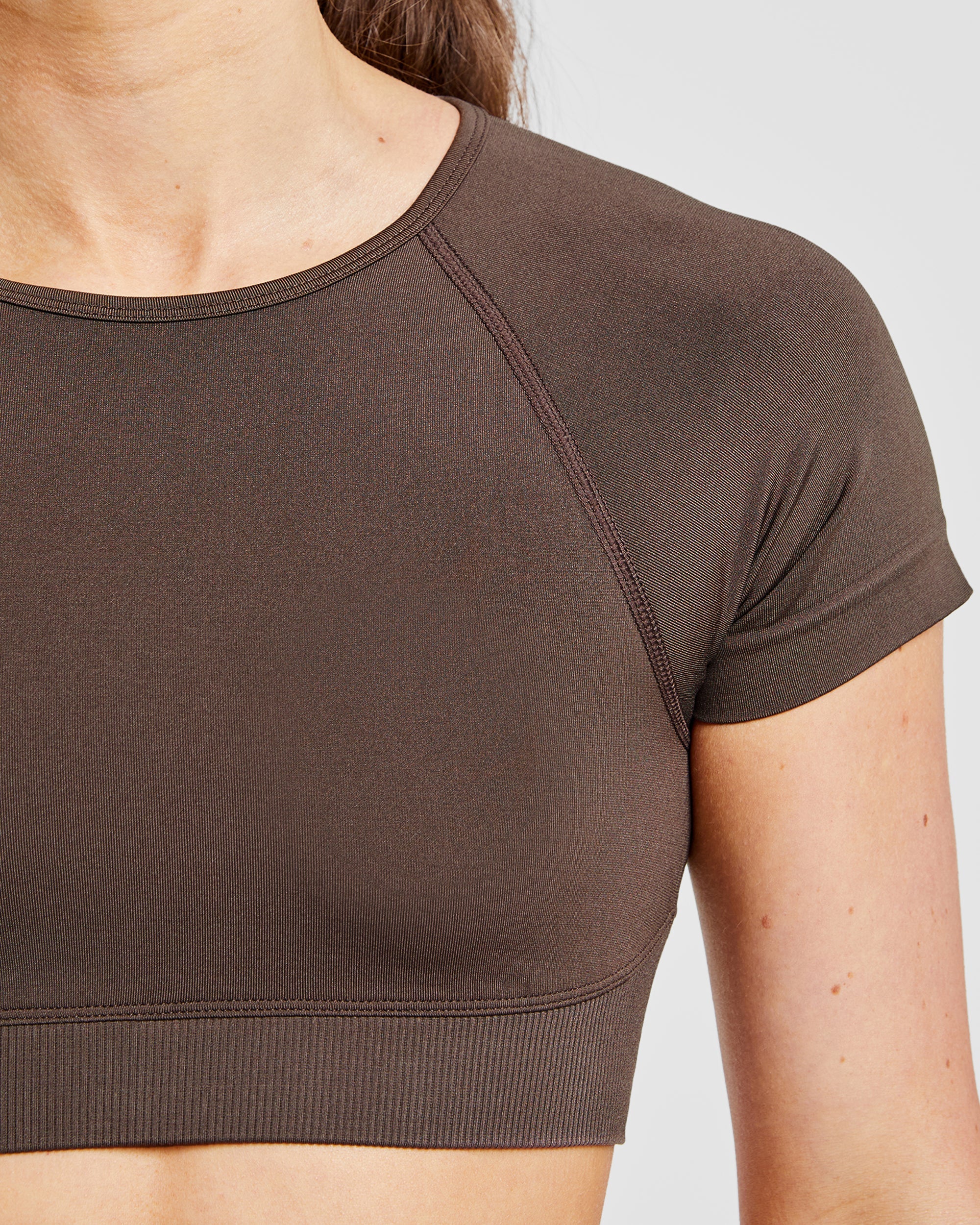 Adapt Seamless Crop Top - Brown