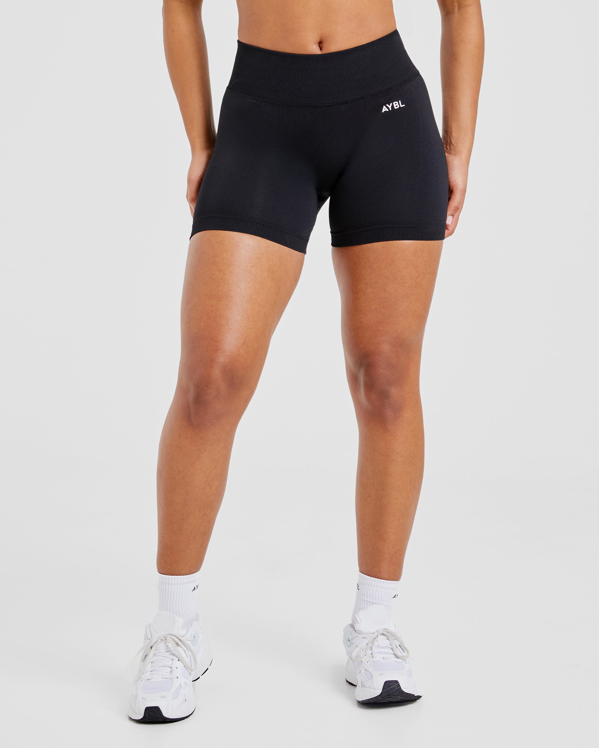 Adapt Seamless Shorts - Black