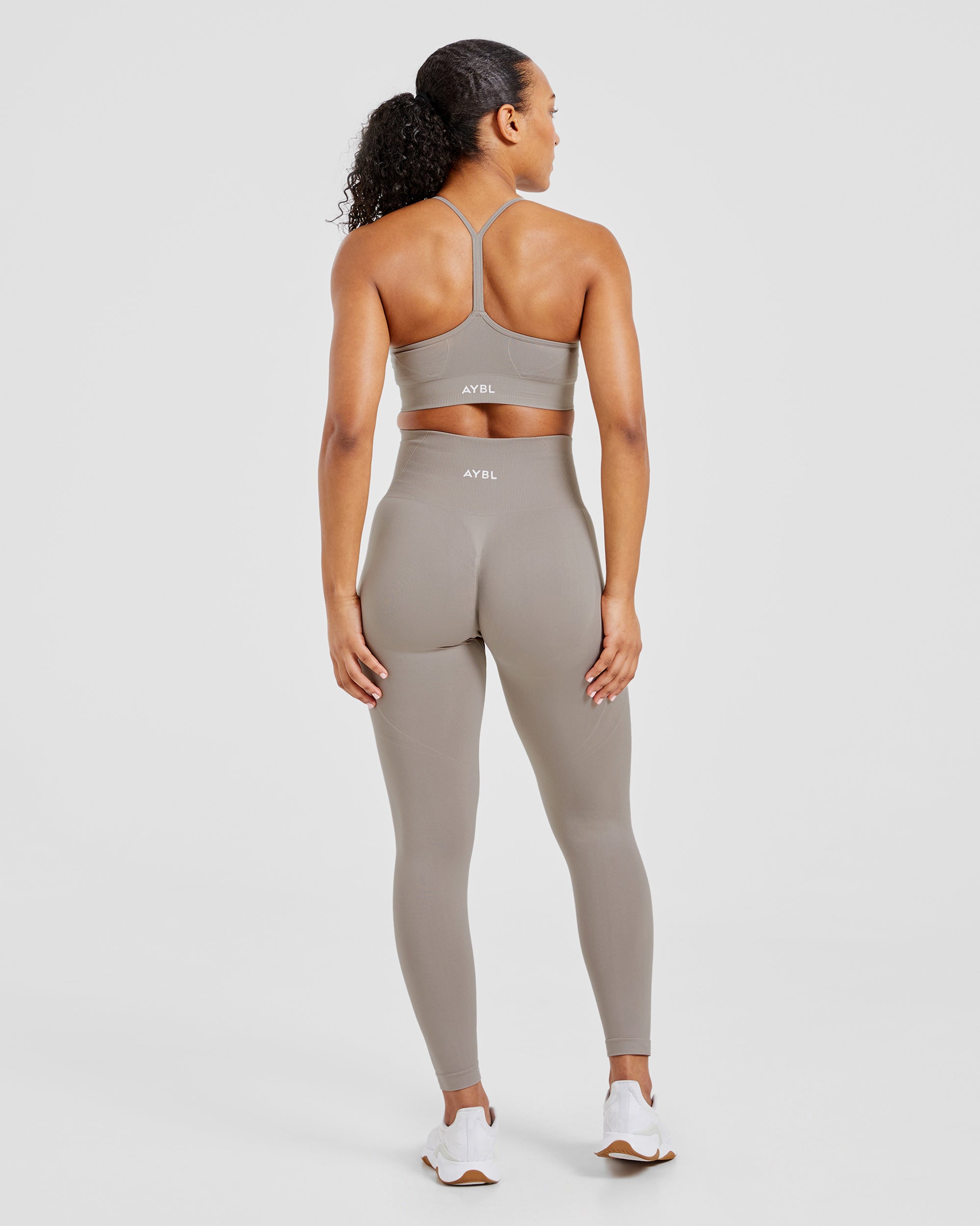 Empower Seamless Sports Bra - Taupe