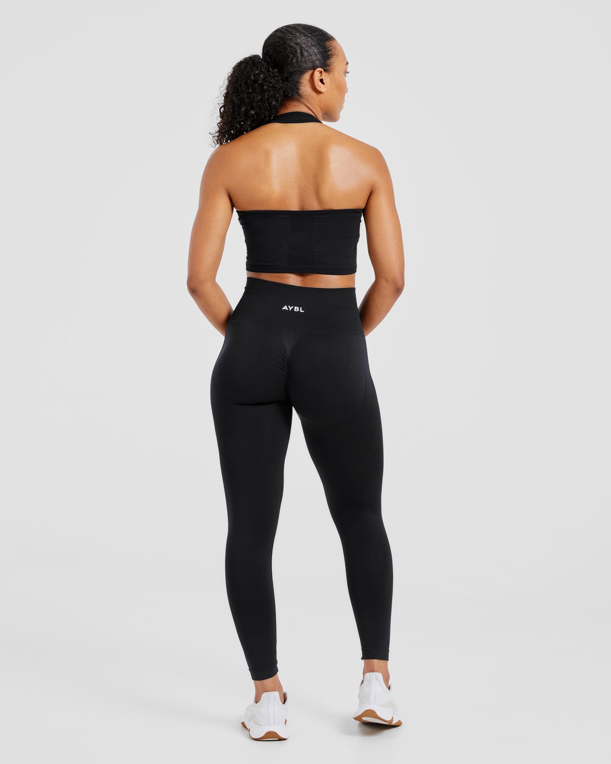 Empower Seamless Halterneck Crop Top - Black