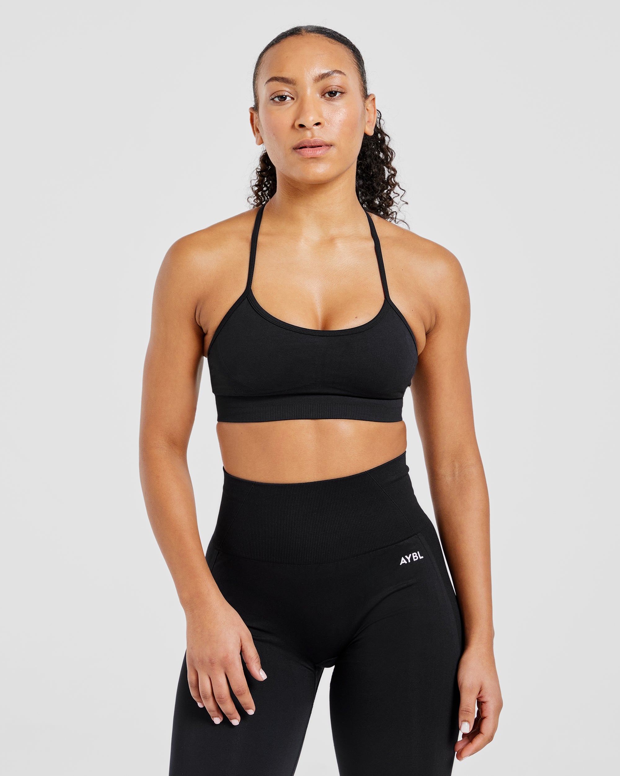 Empower Seamless Sports Bra - Black