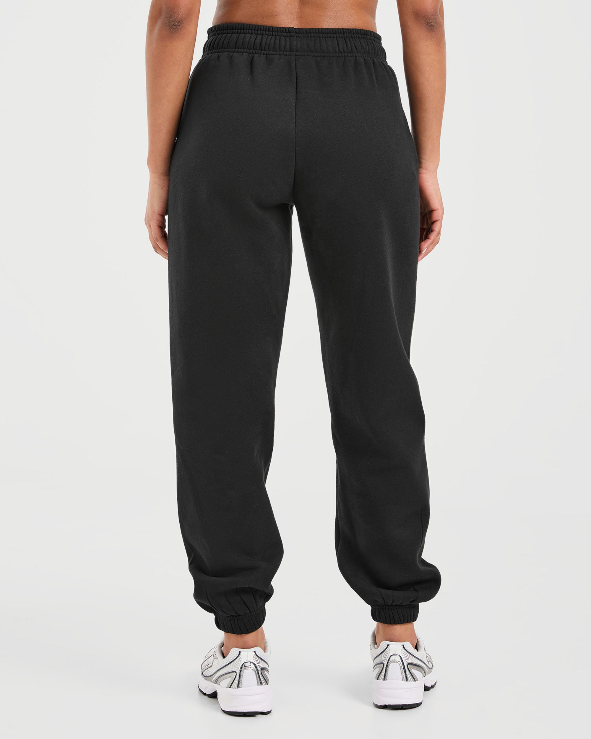 Classic Plush Oversized Joggers - Black