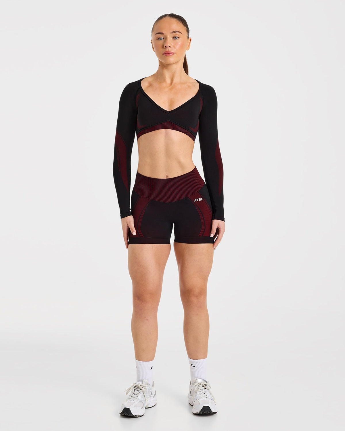 Charge Seamless Long Sleeve Crop Top - Black/Red