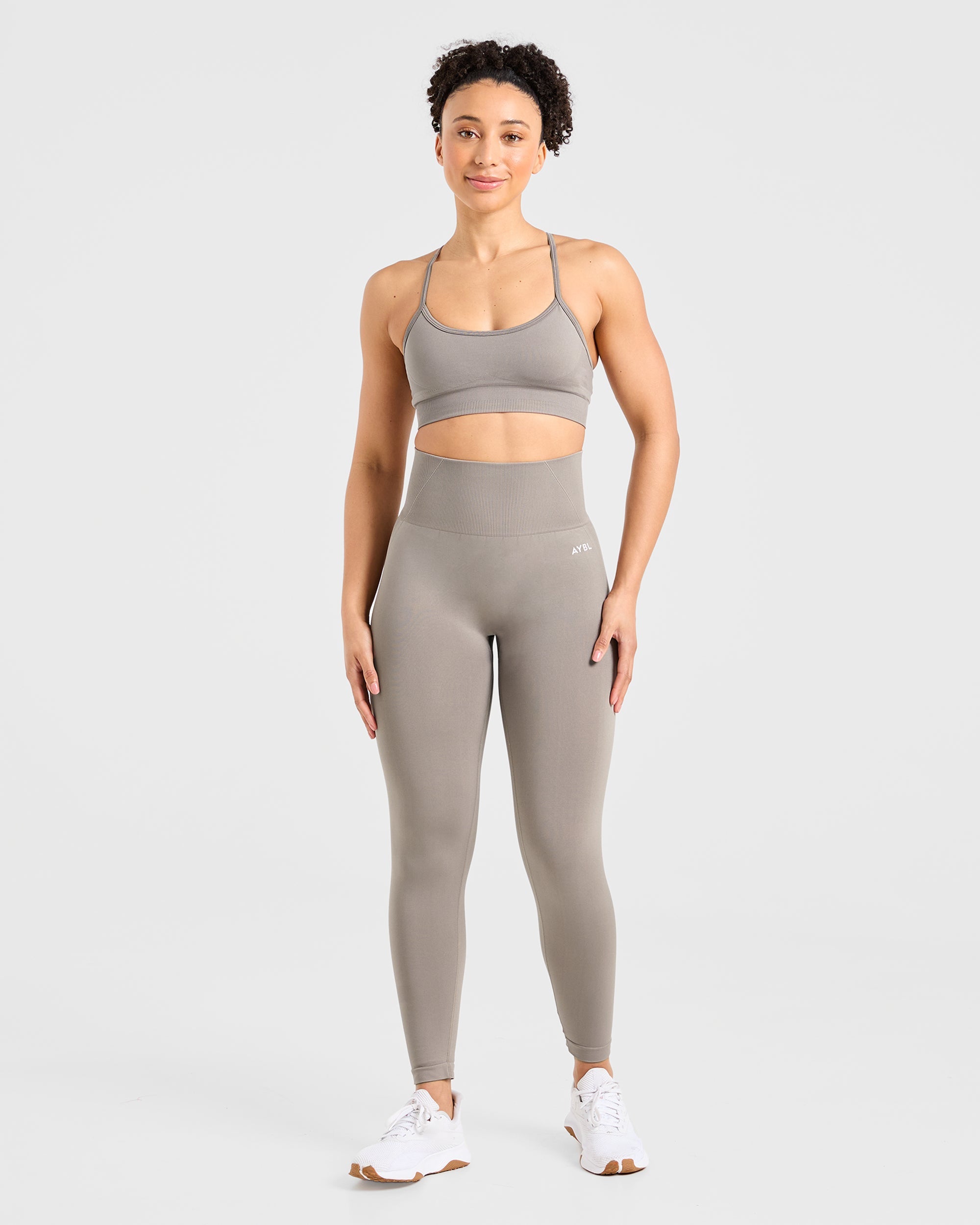 Empower Seamless Sports Bra - Taupe