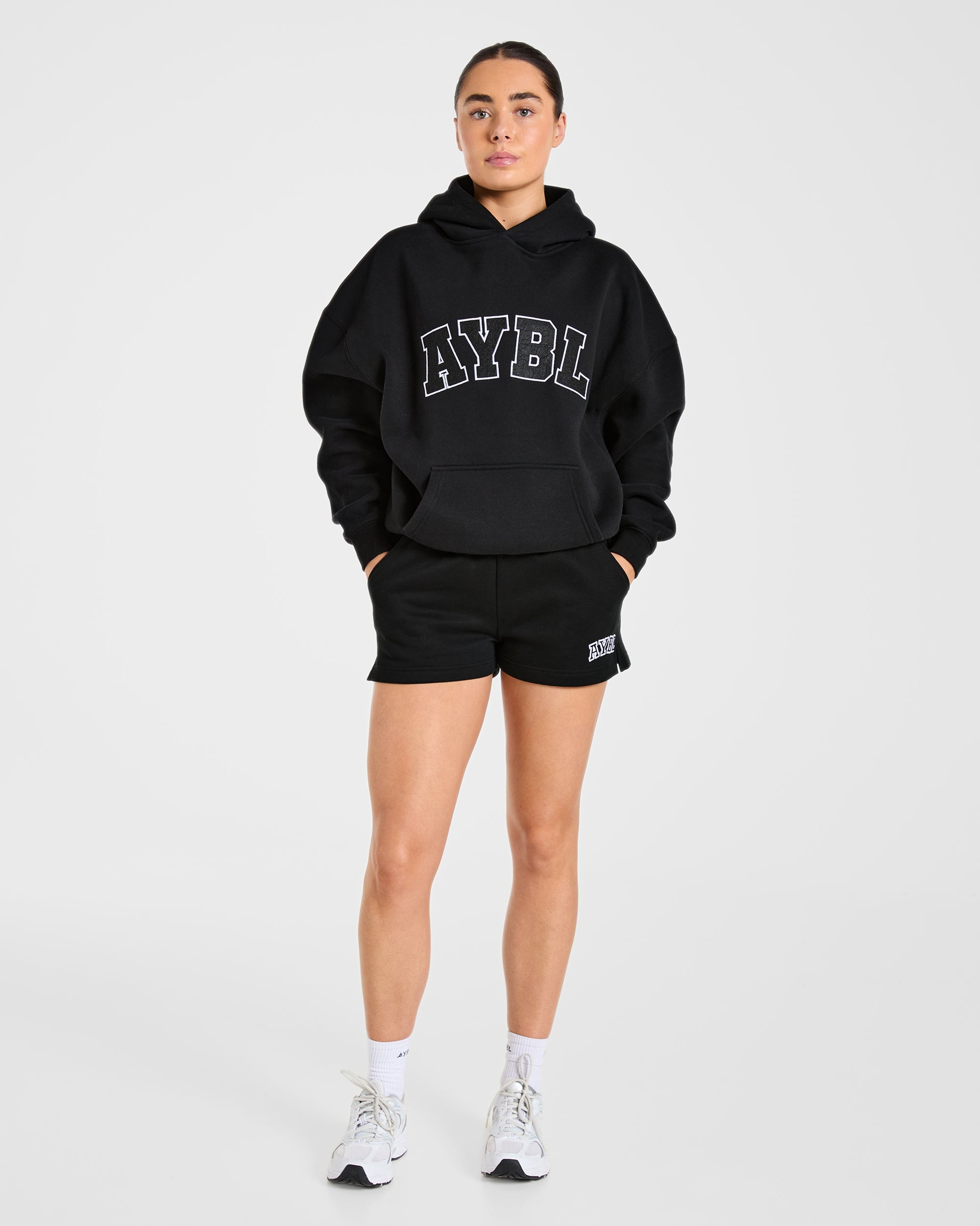 Varsity 2.0 Oversized Shorts - Black