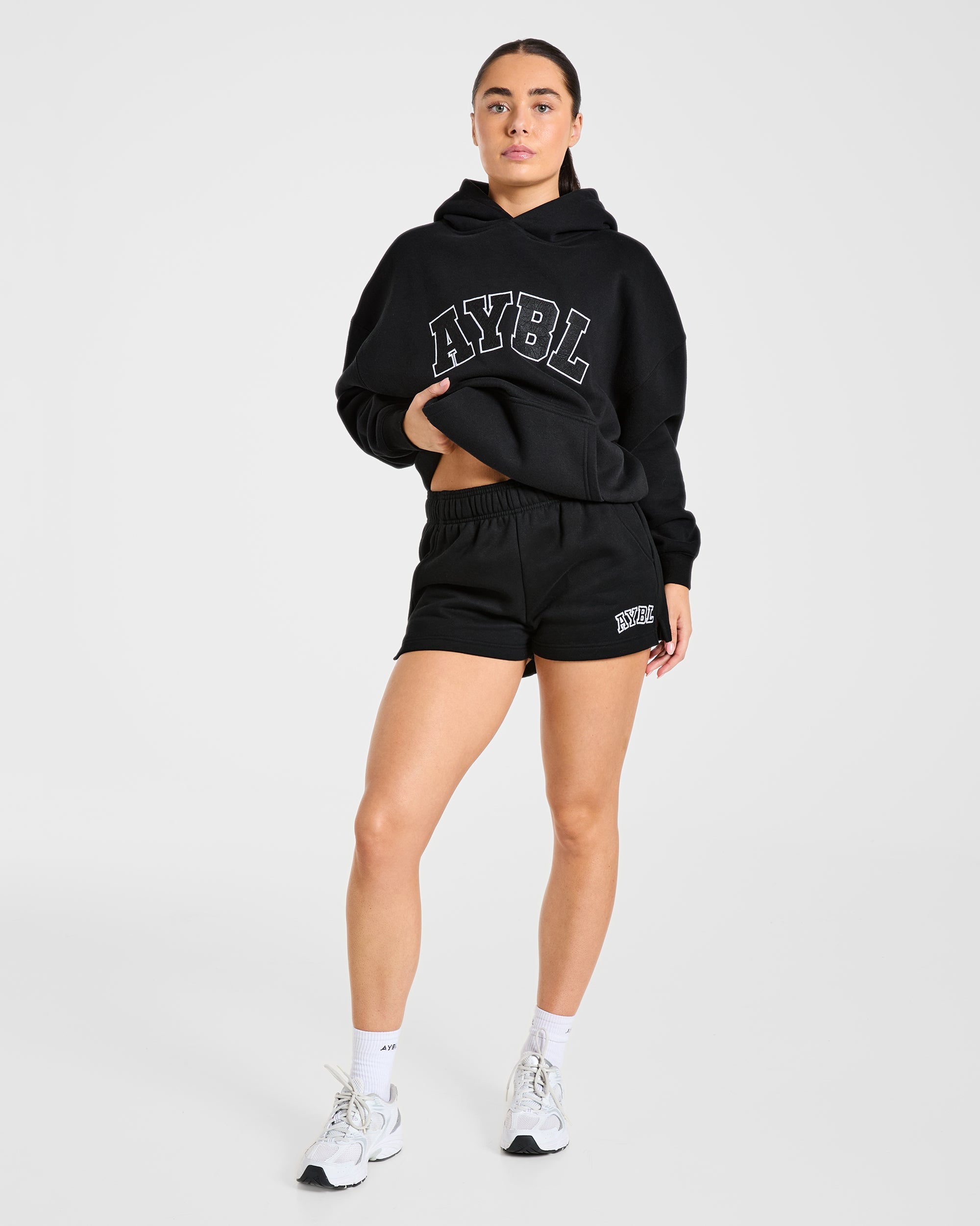 Varsity 2.0 Oversized Shorts - Black