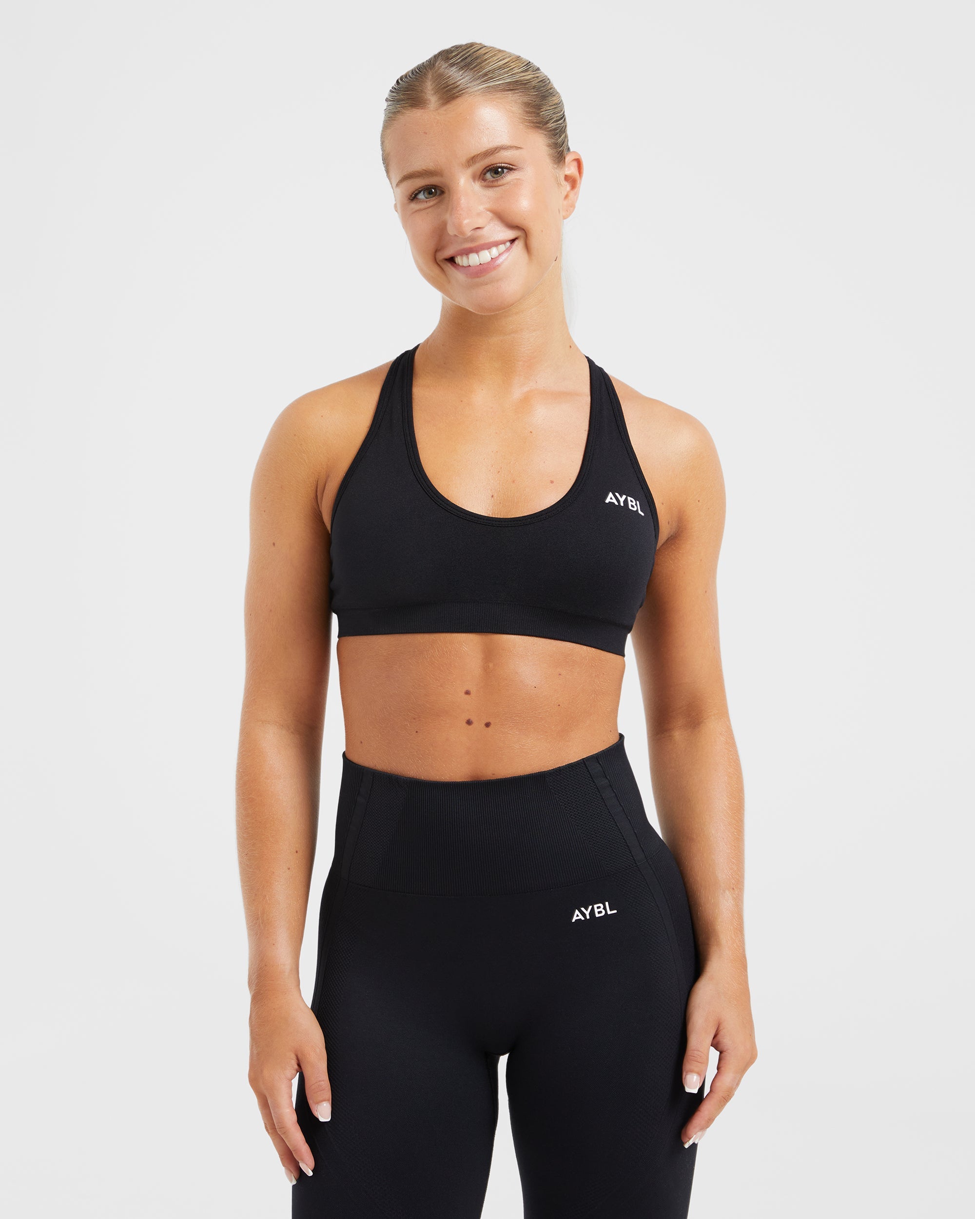 Essential Seamless Racer Back Sports Bra - Black