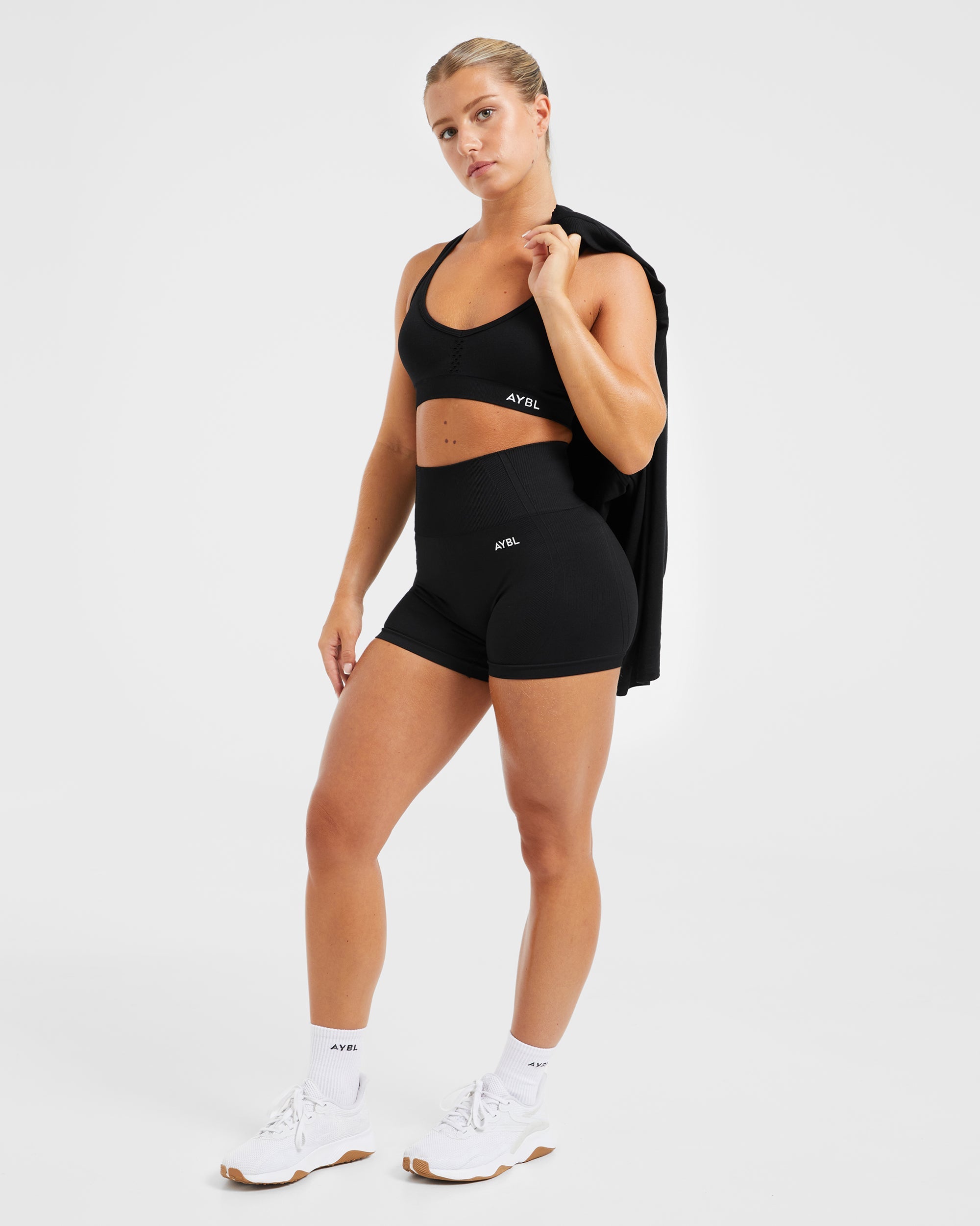 Essential Seamless Strappy Sports Bra - Black