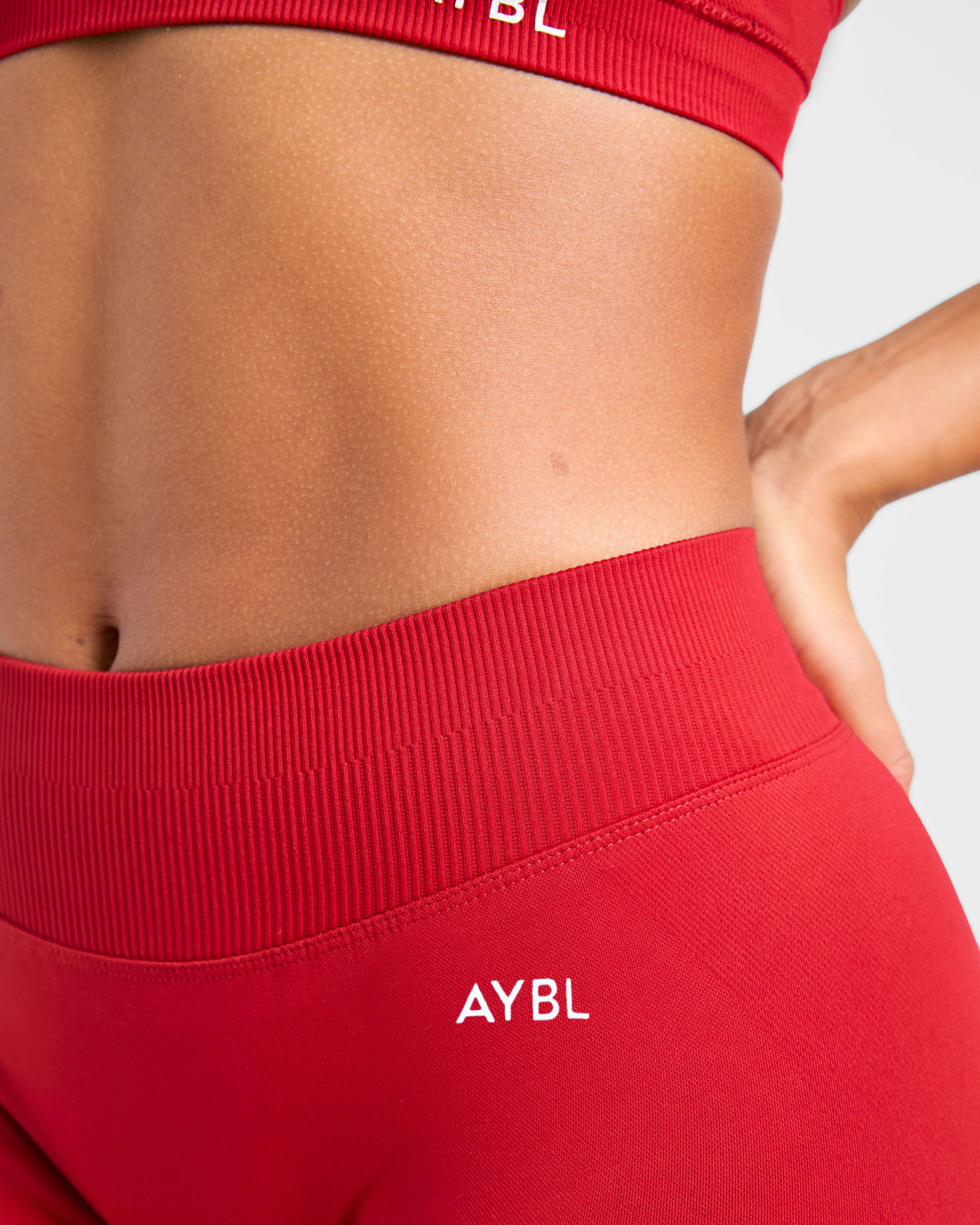 Enhance Seamless Shorts - Red