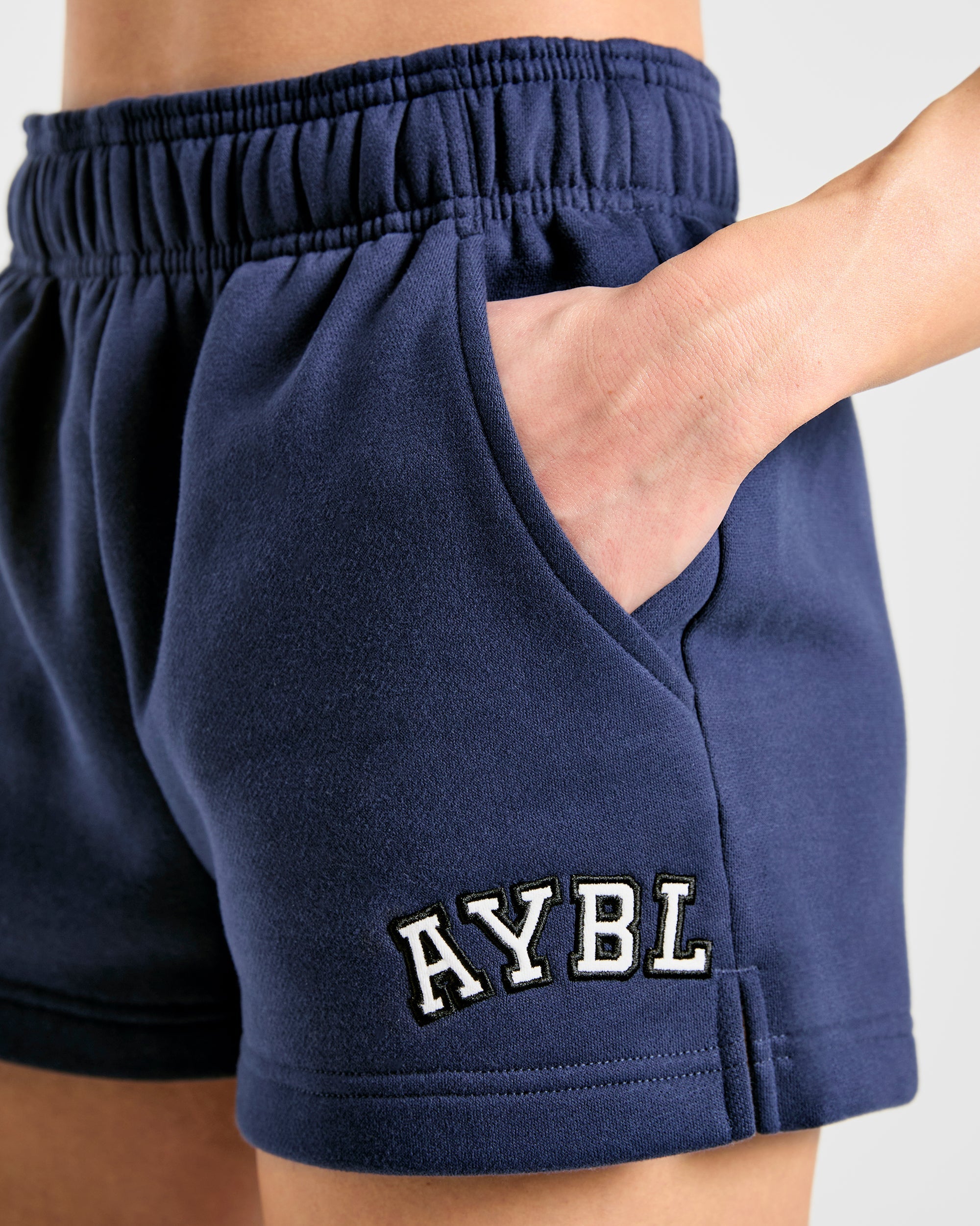 Varsity 2.0 Oversized Shorts - Navy