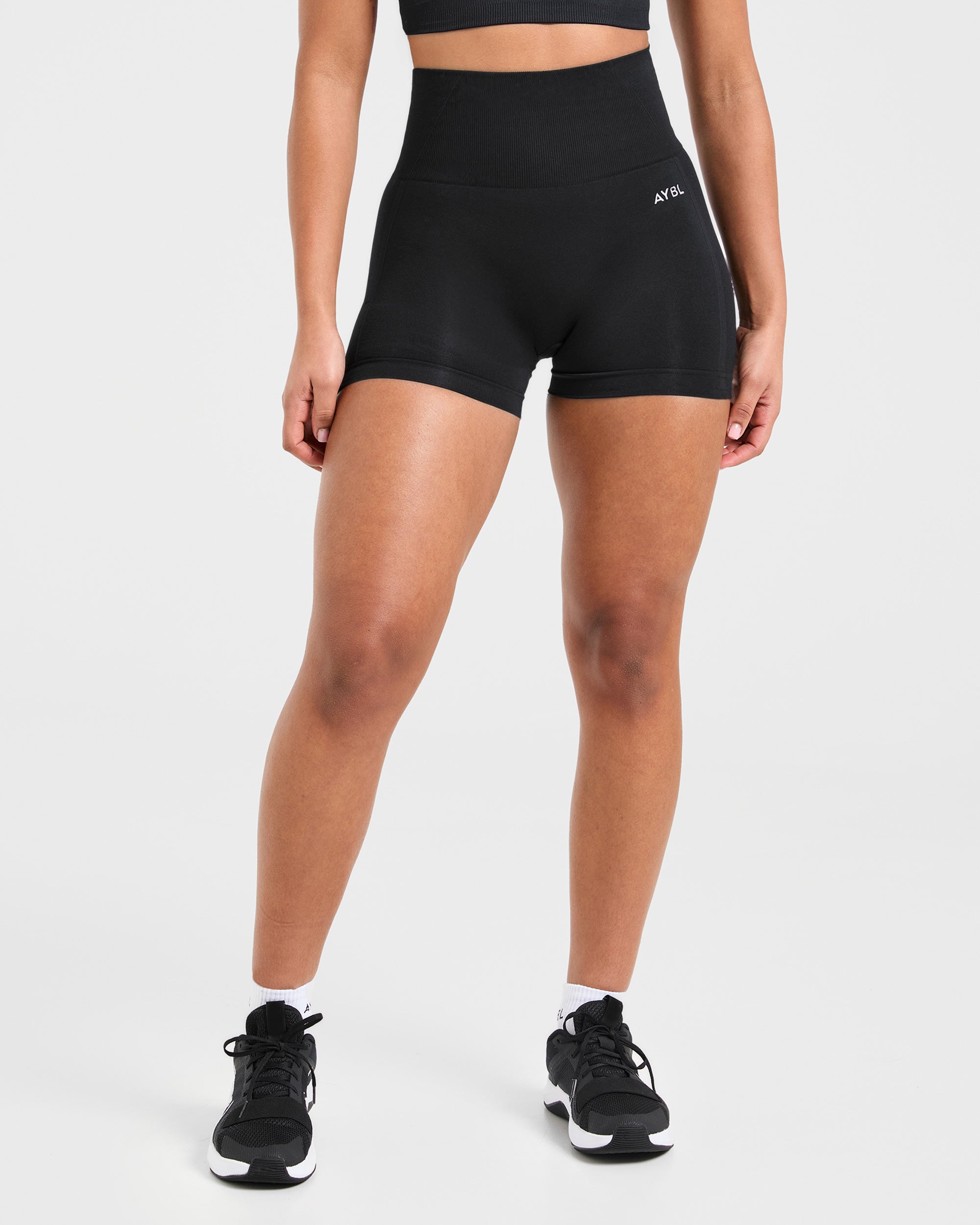 Empower Seamless Shorts - Black