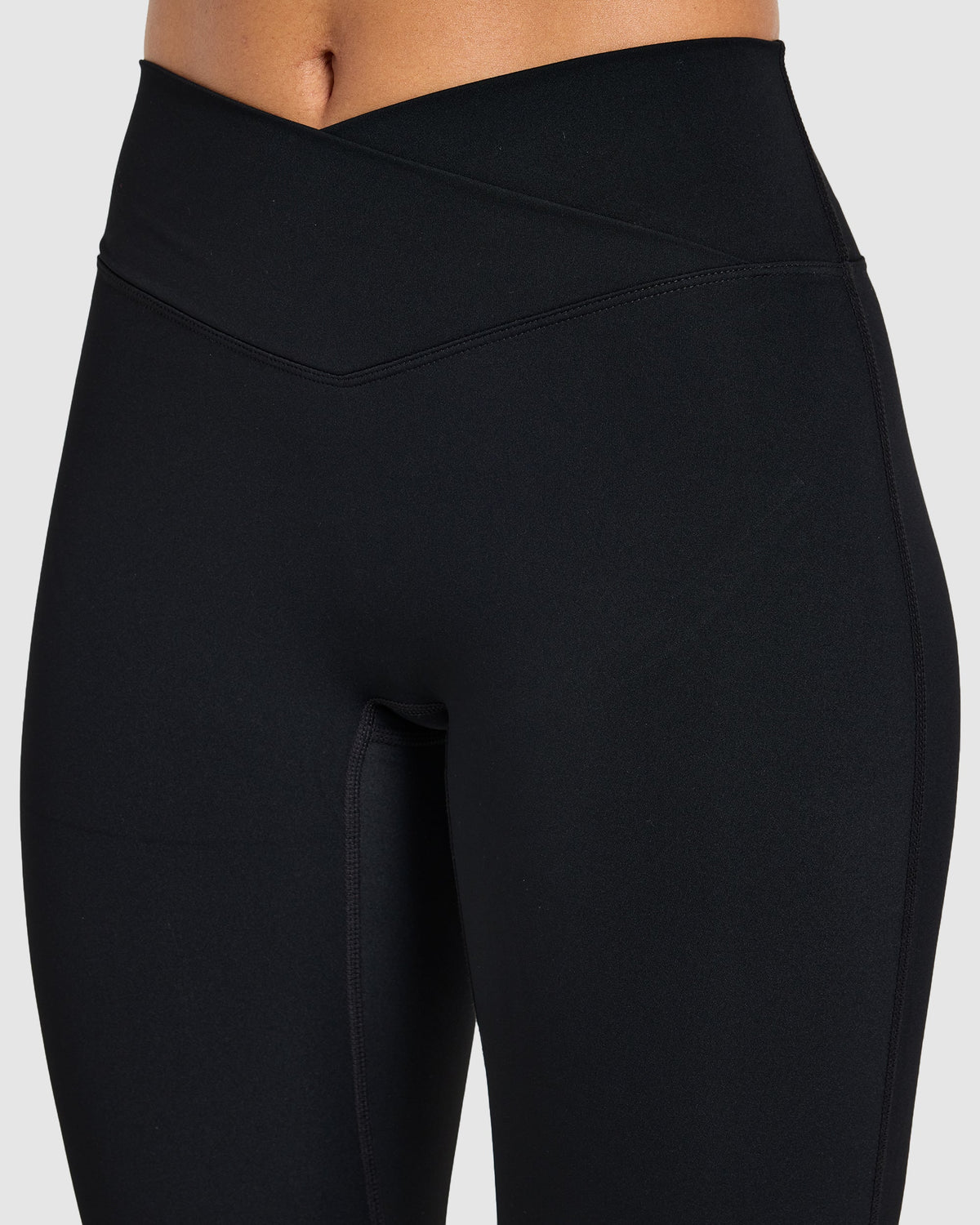 Sculpt Wrap Capris - Black
