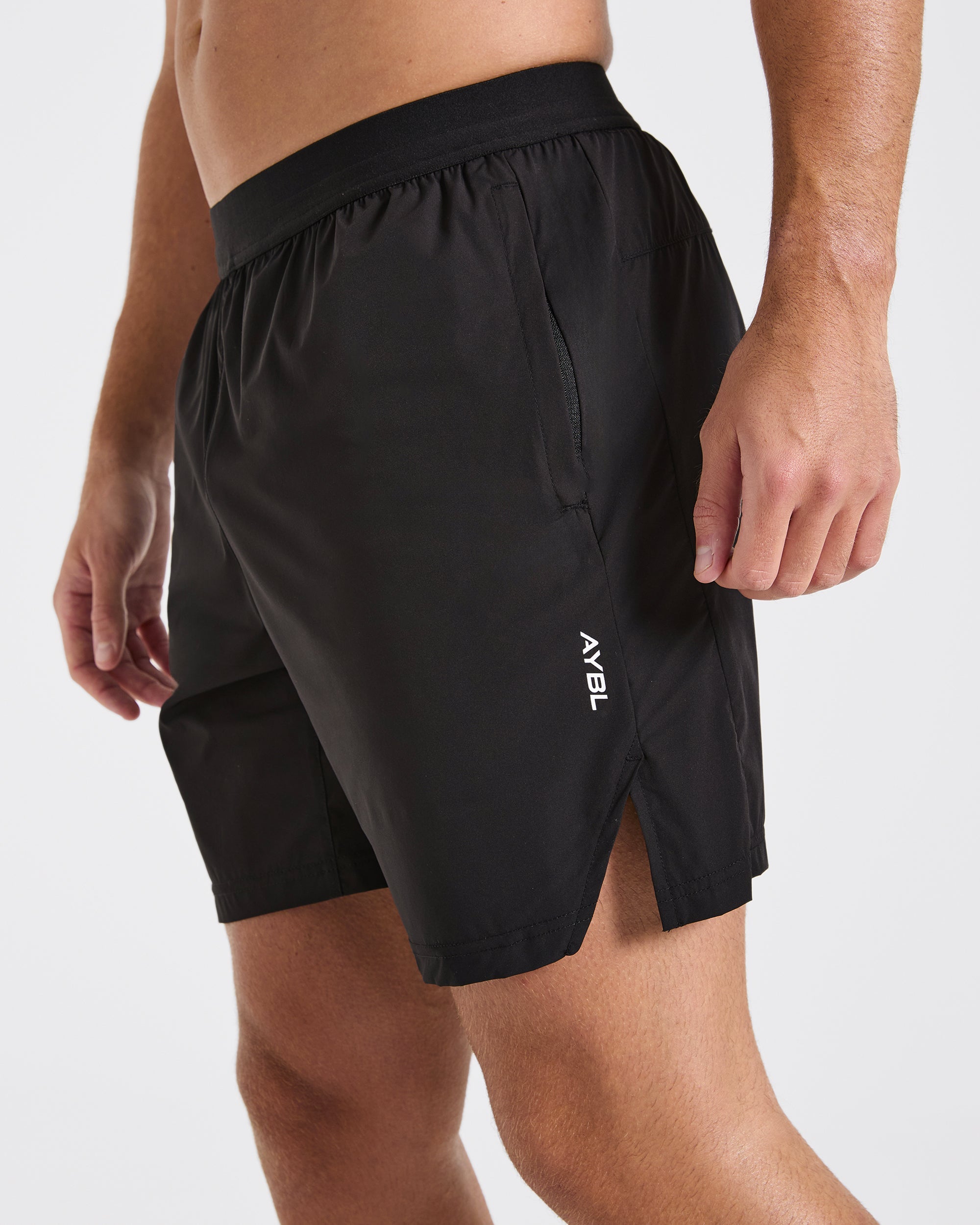 Motion Shorts - Black