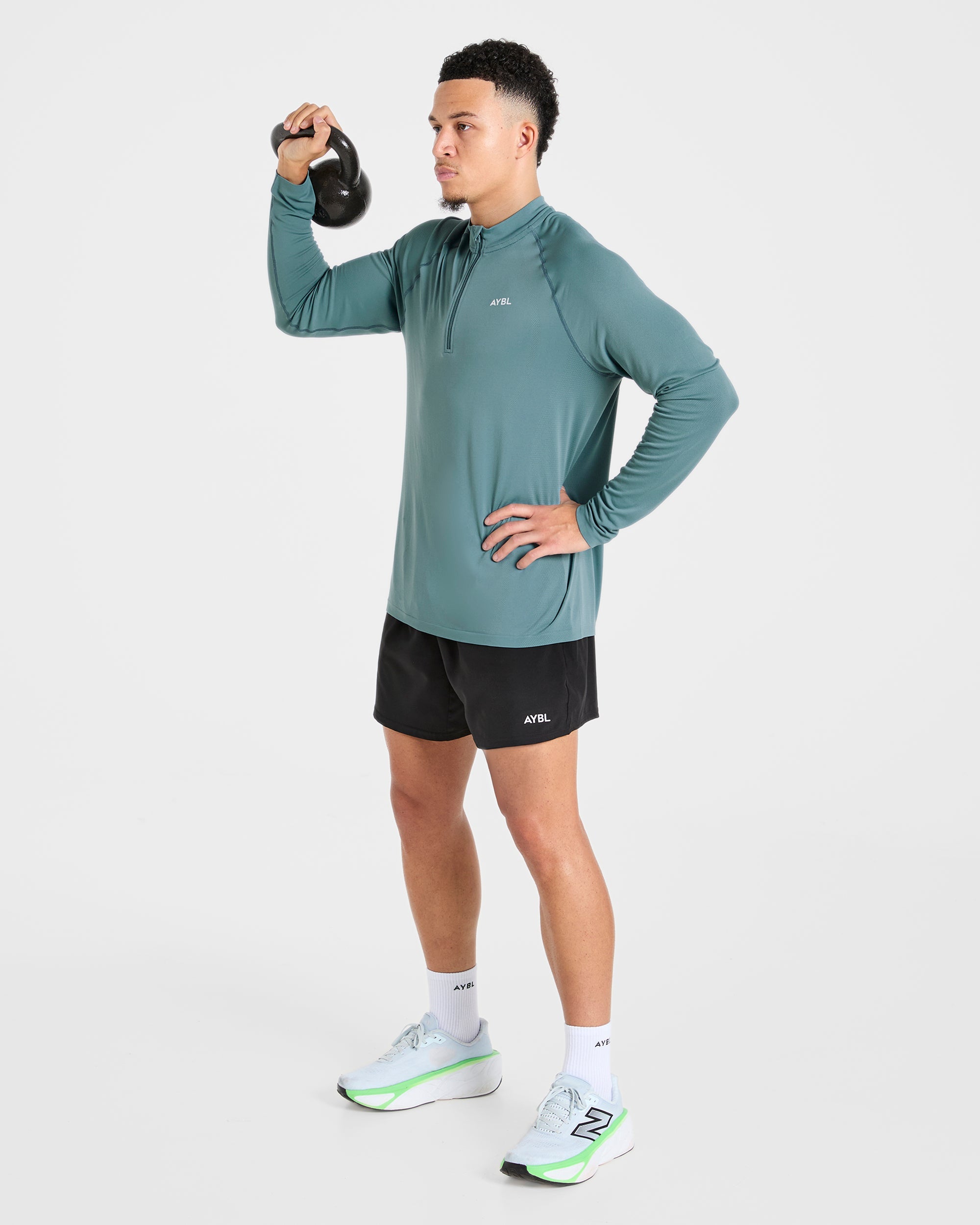 Attain Seamless 1/2 Zip Pullover - Titan Blue