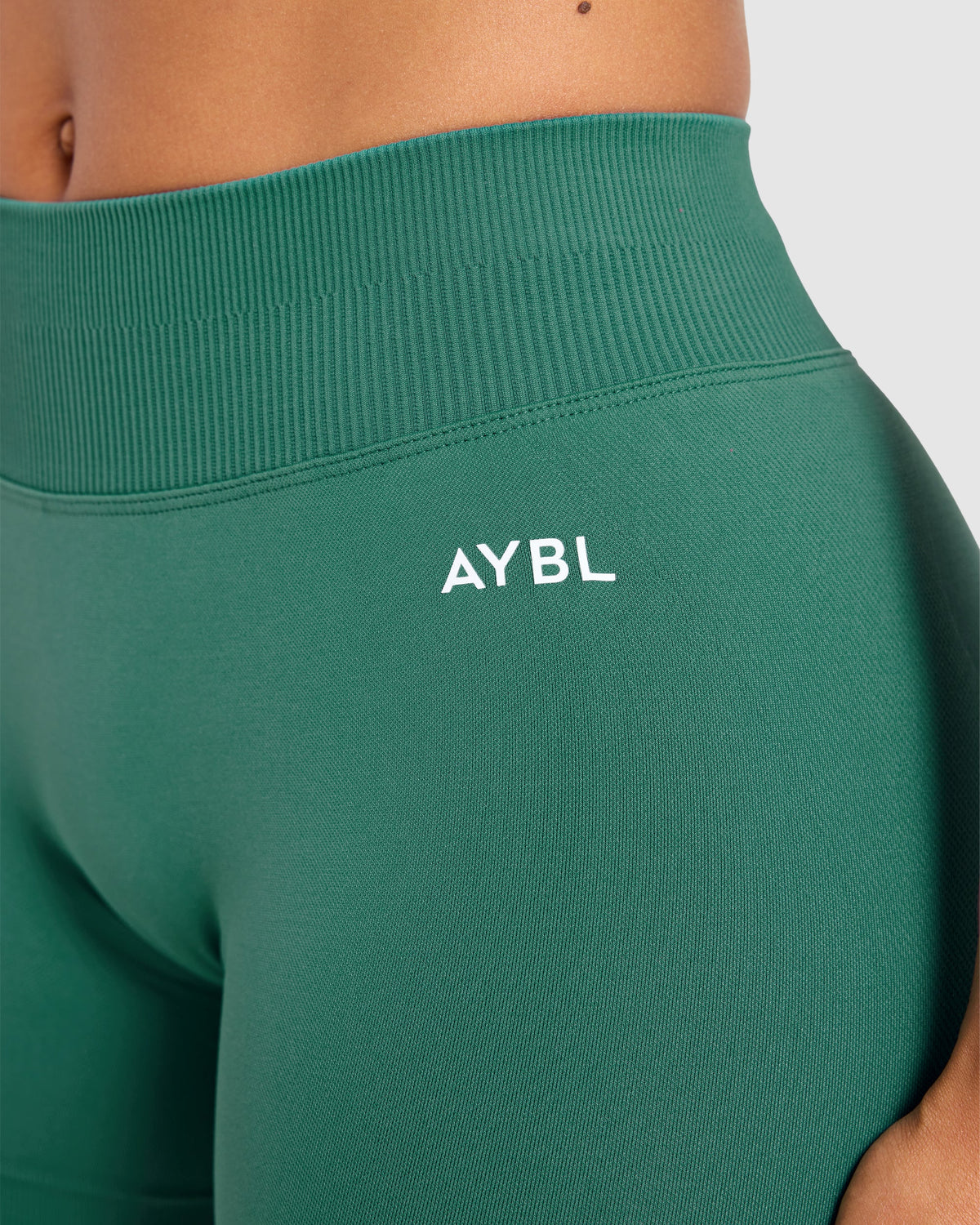 Enhance Seamless Shorts | 3.5" - Evergreen