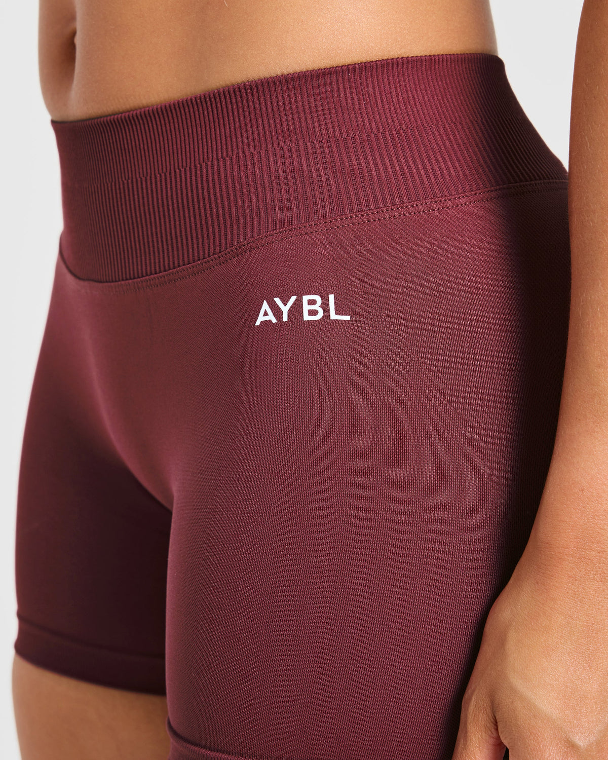 Enhance Seamless Shorts | 3.5" - Mahogany Red