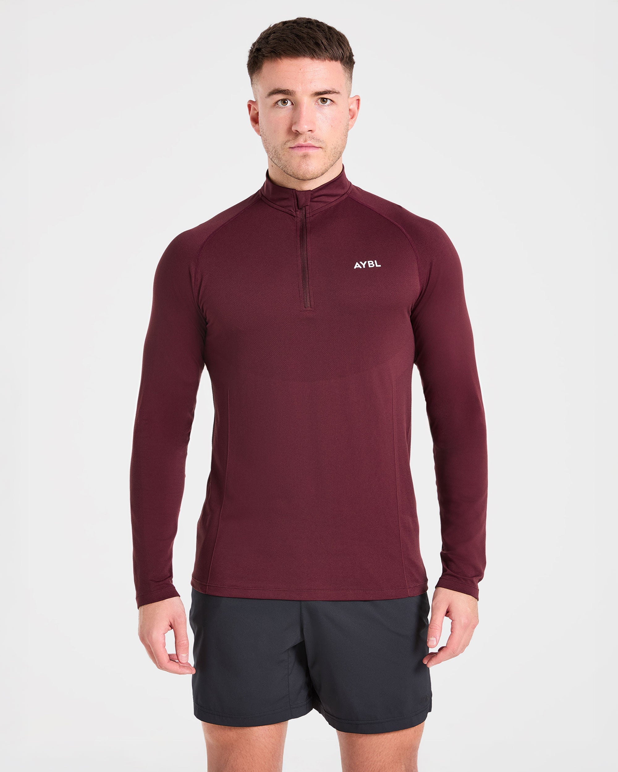 Essential Seamless 1/4 Zip Pullover - Black