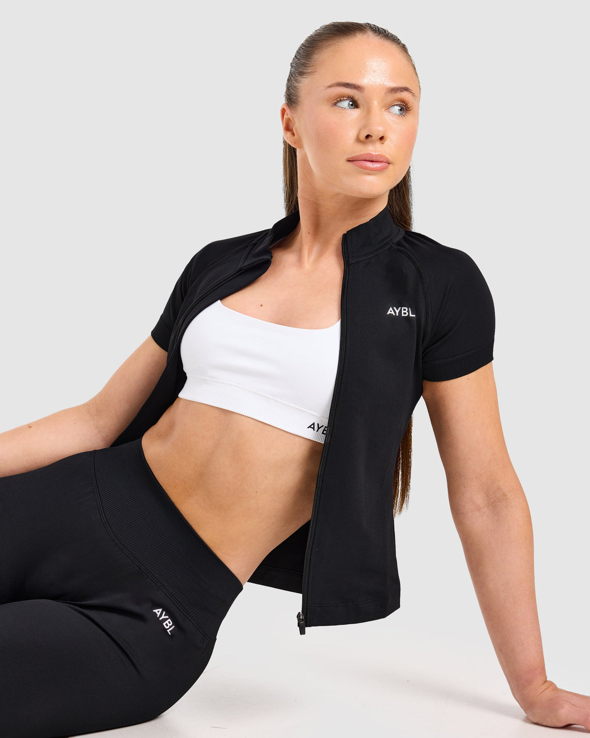 Enhance Seamless Short Sleeve Zip Up Jacket - Black