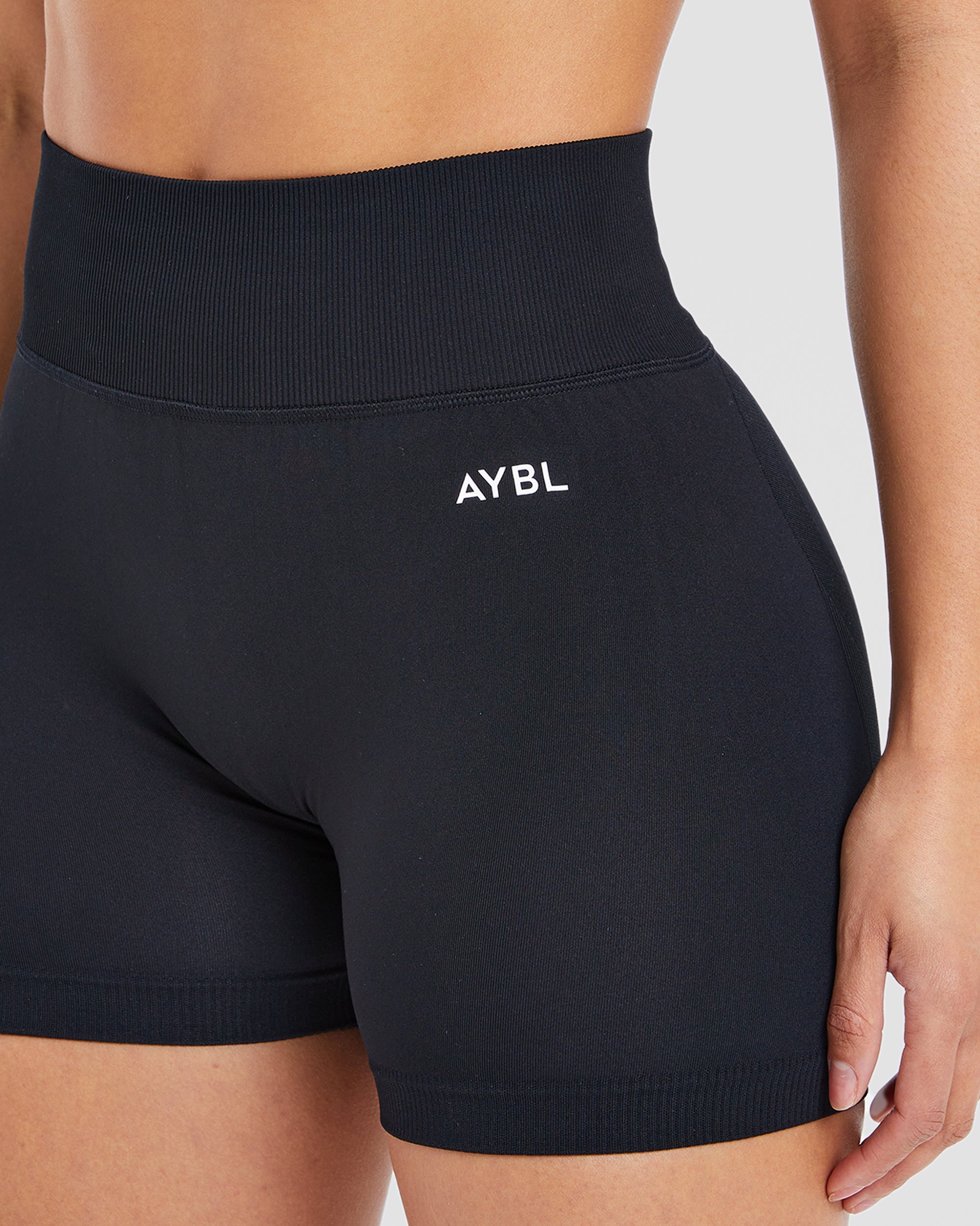 Adapt Seamless Shorts - Black