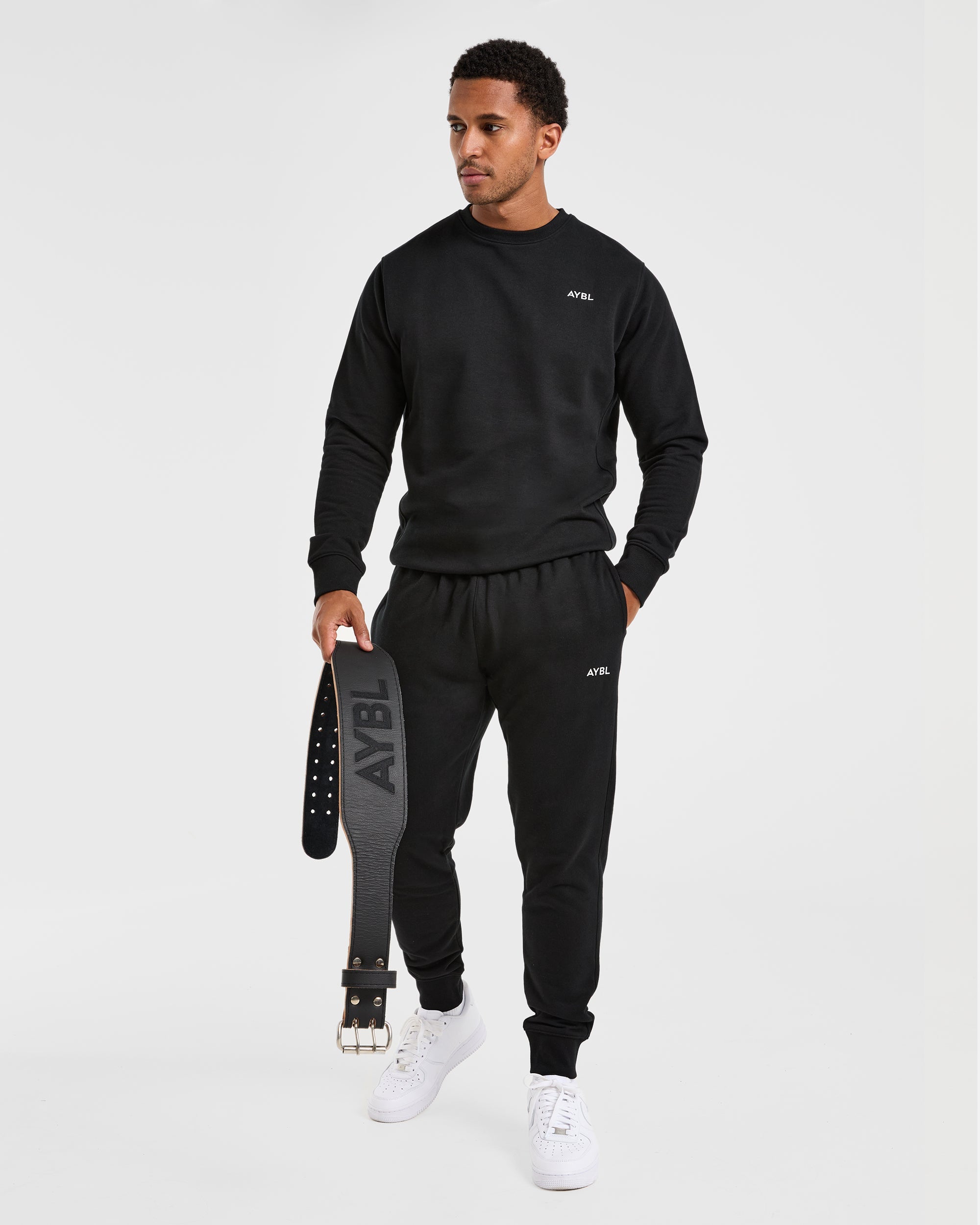 Essential Lightweight Sweater - Black