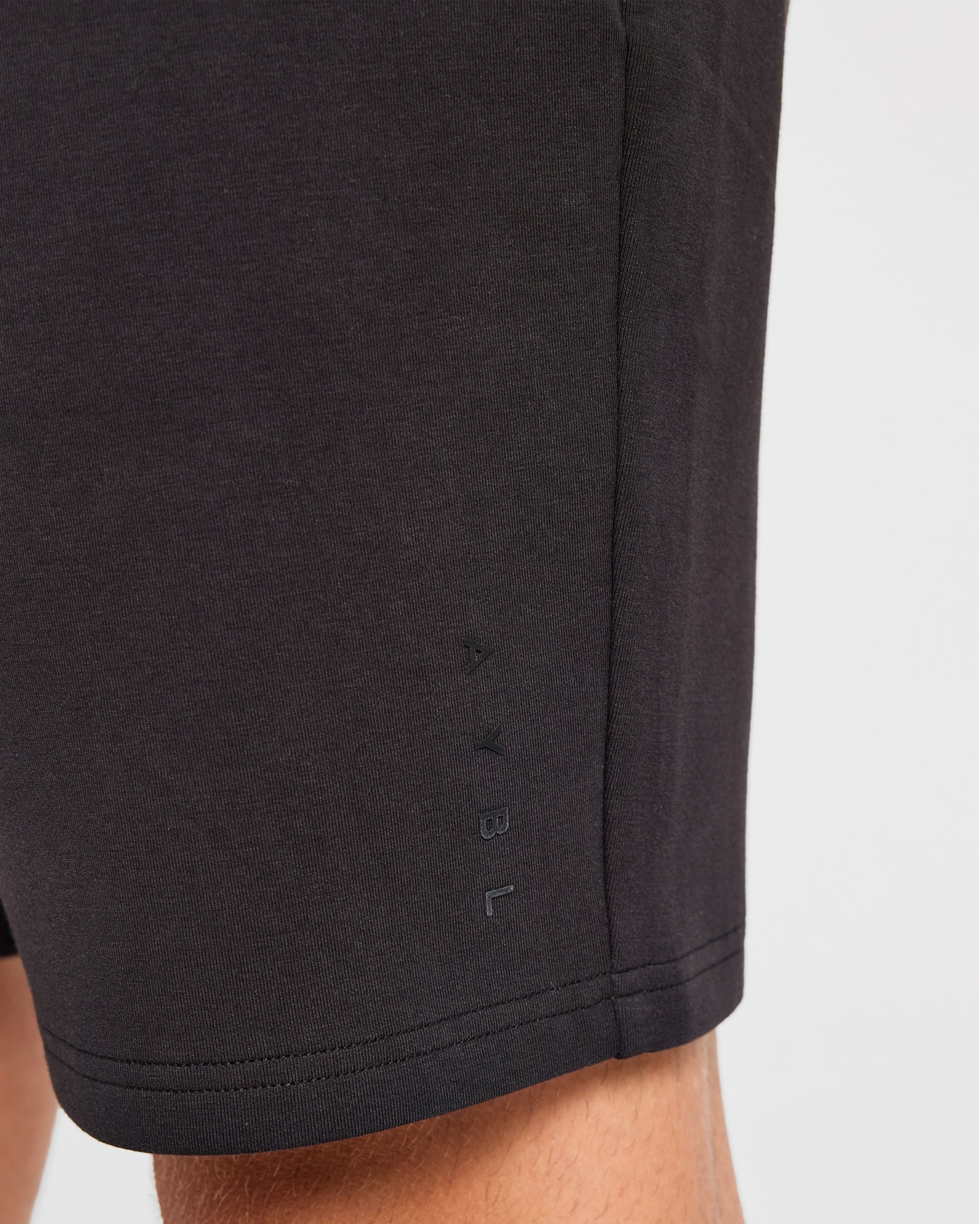 Reinforce Performance Shorts - Black