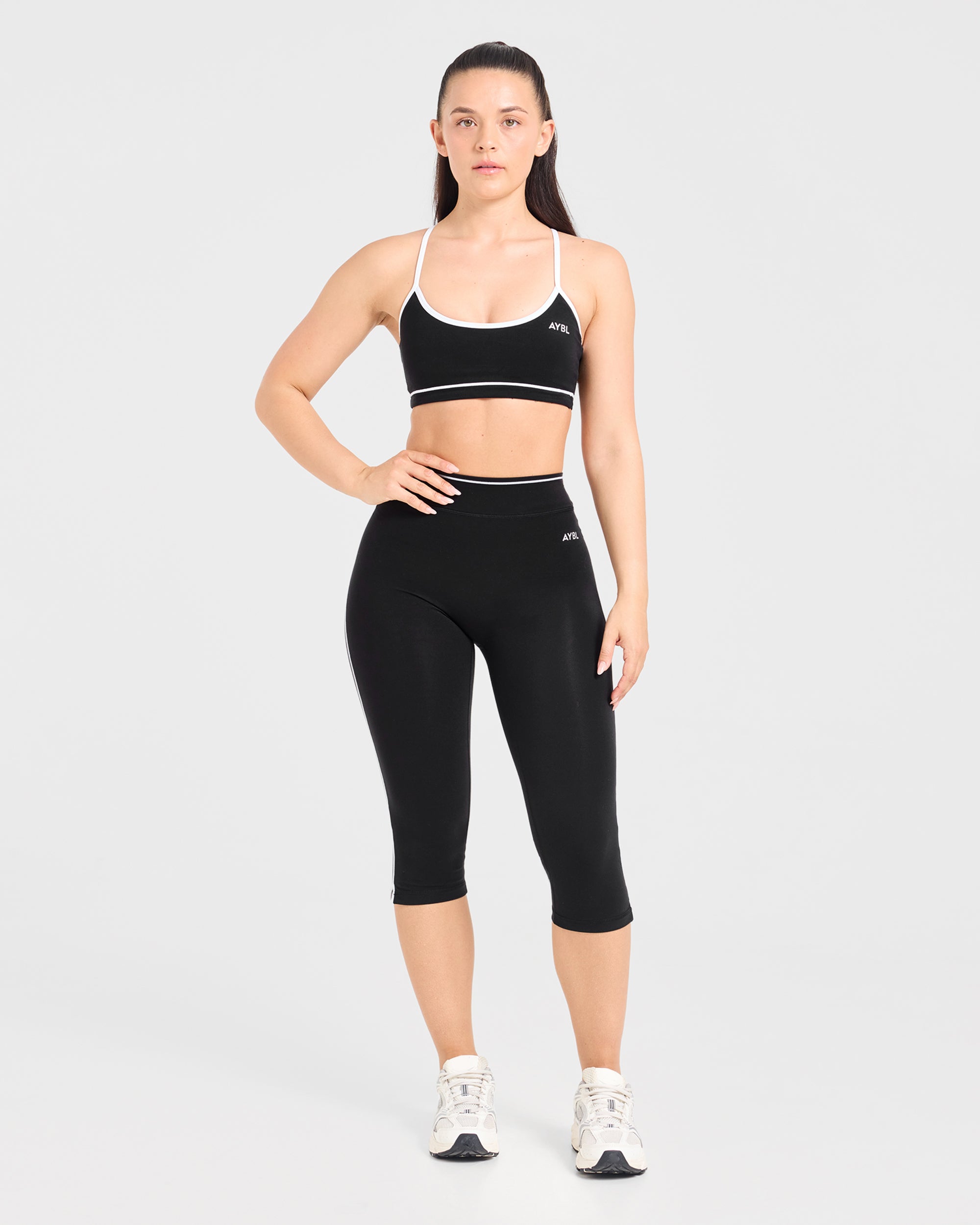 Form Capris - Black