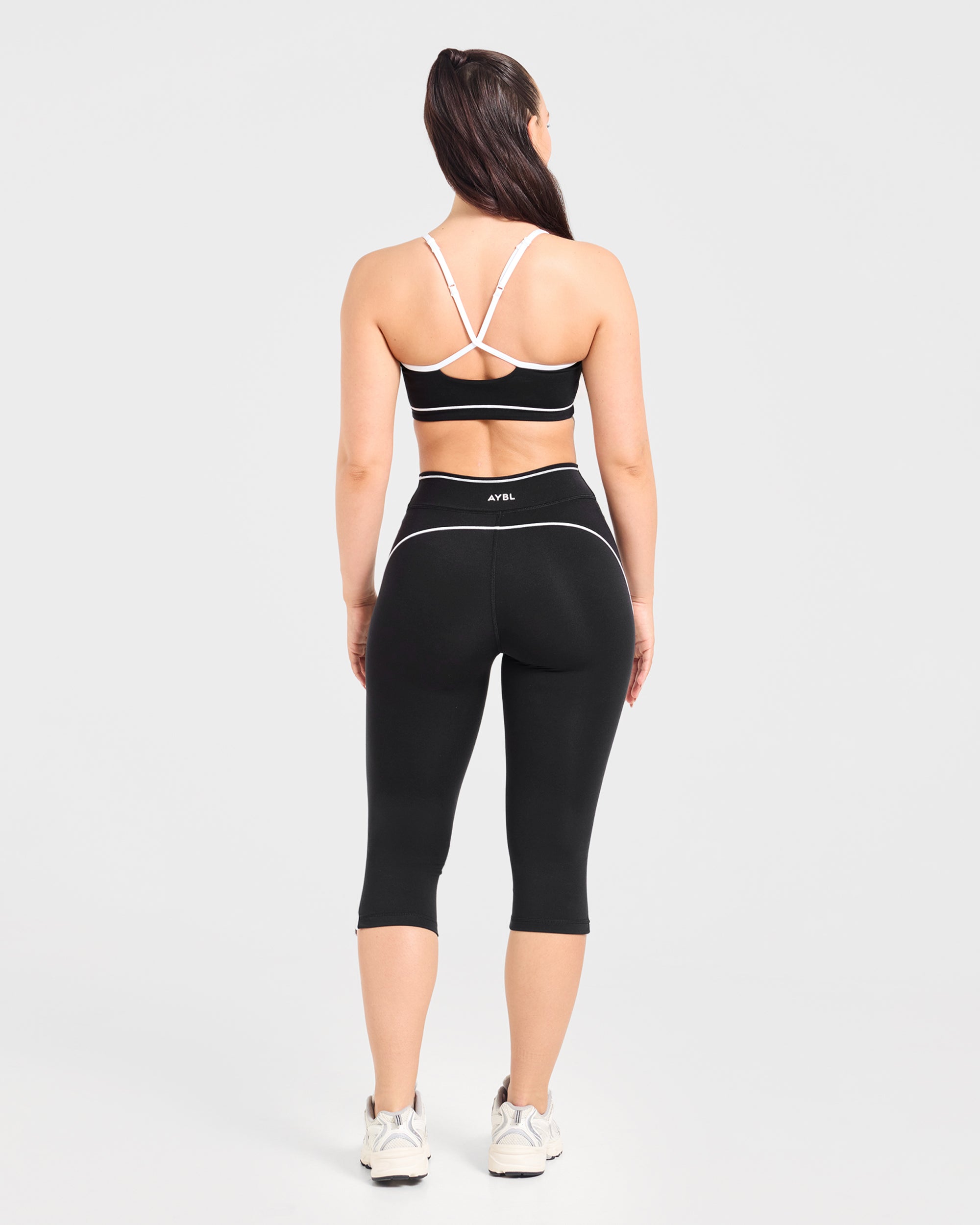 Form Capris - Black