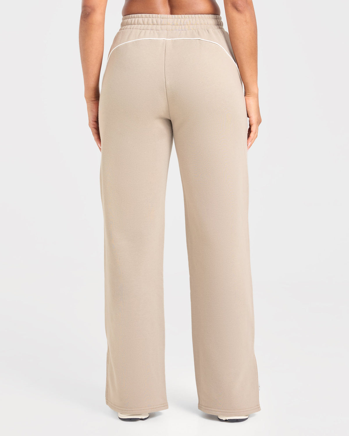 Form Straight Leg Joggers - Mocha