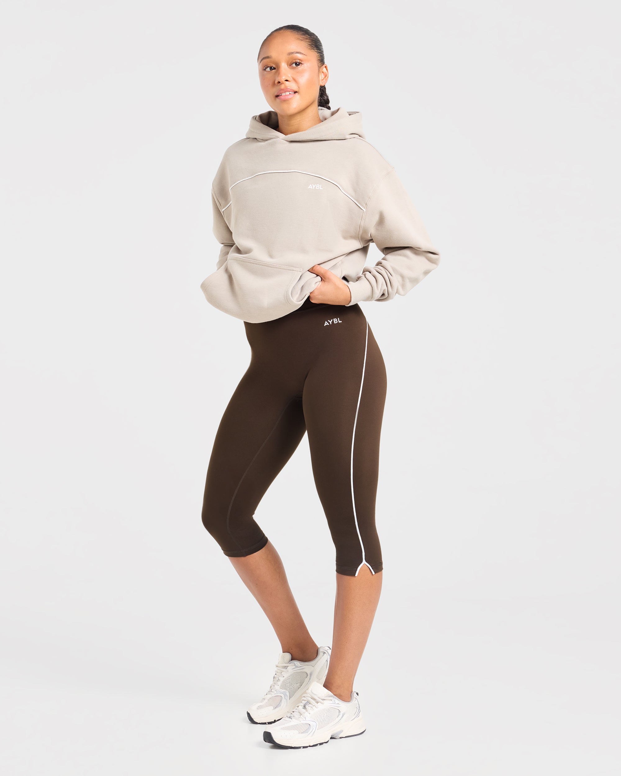 Form Capris - Coffee Bean