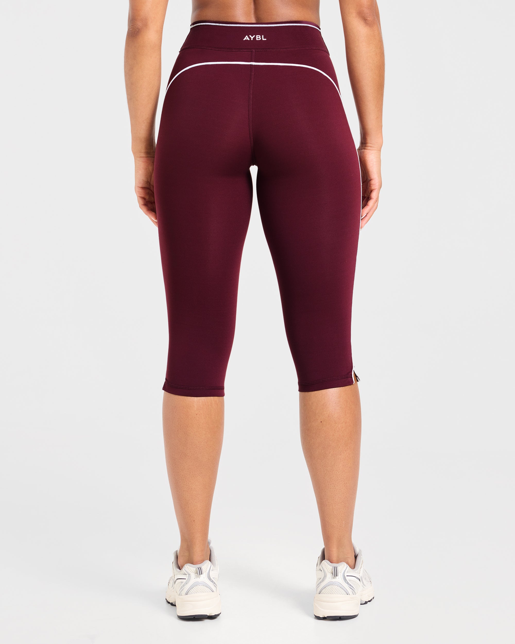 Form Capris - Deep Mulberry