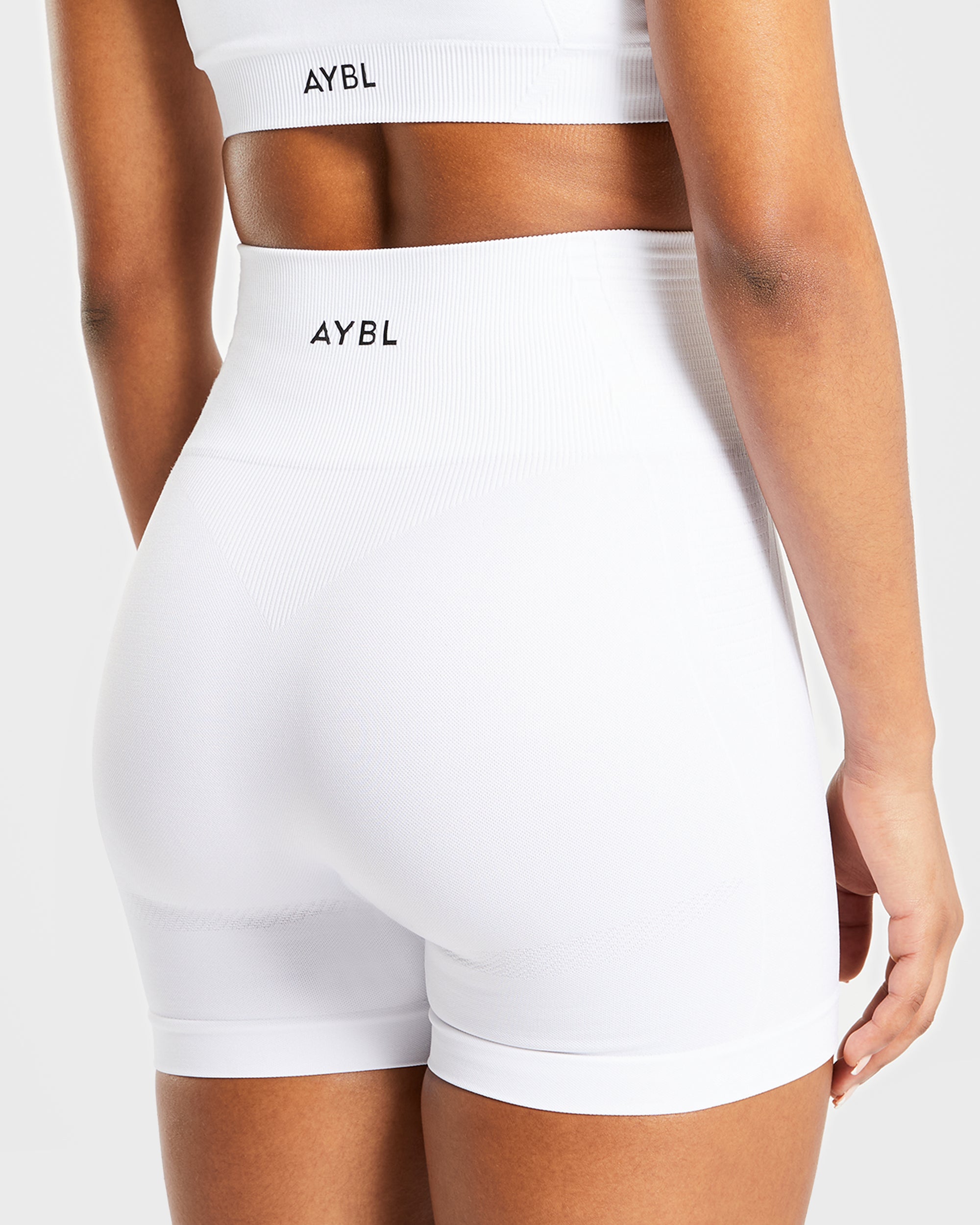 Balance V2 Seamless Shorts - White