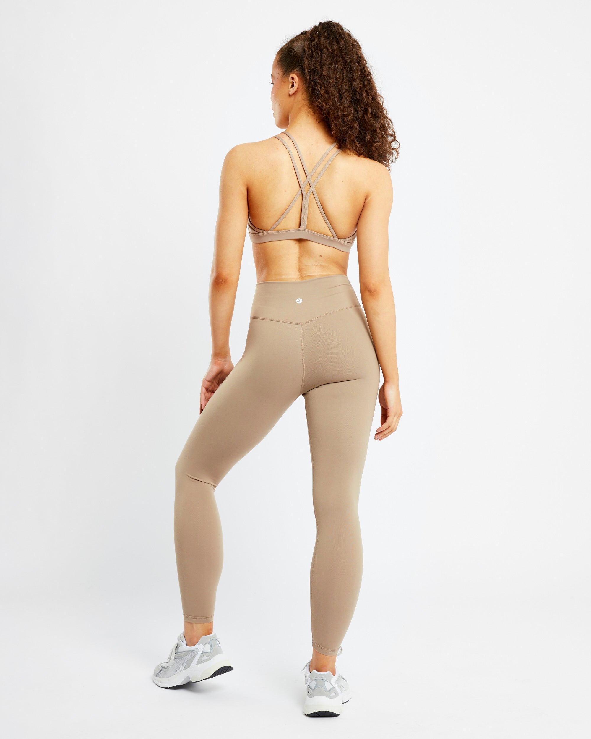 Essential Strappy Sports Bra - Mocha