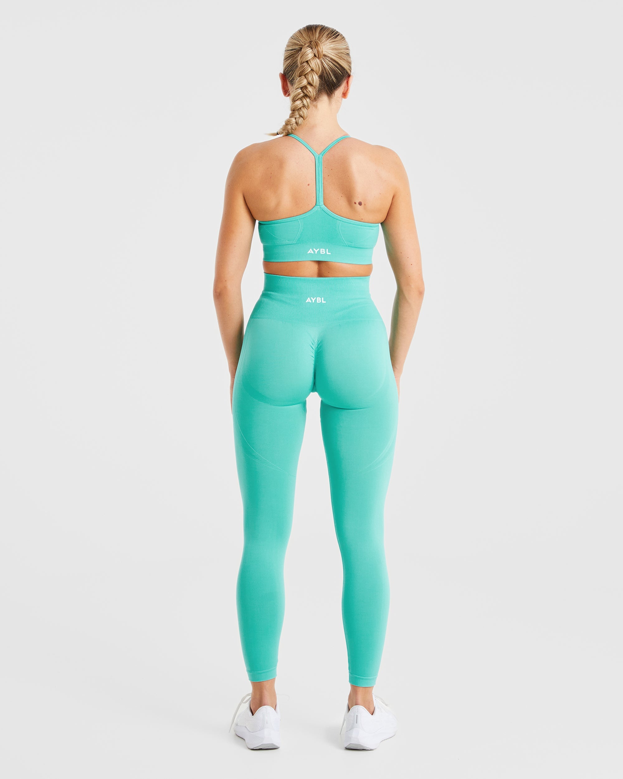 Empower Seamless Sports Bra - Jade Green