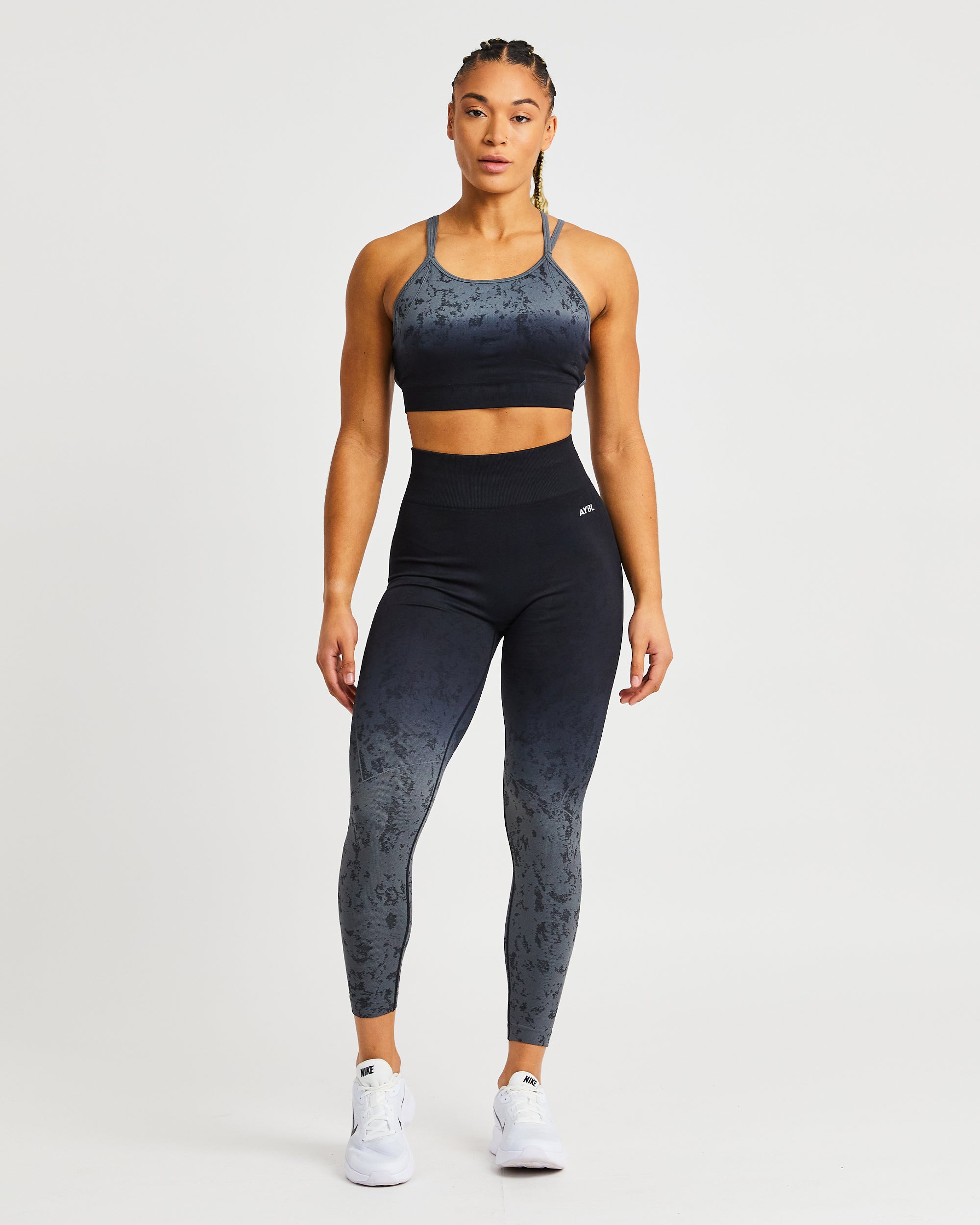 Flare Seamless Sports Bra - Black