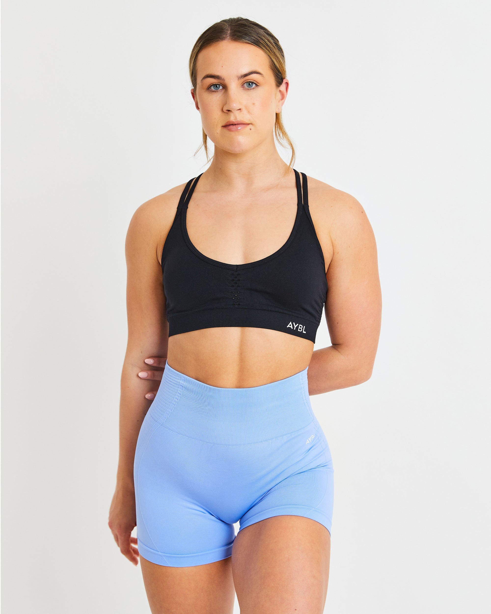 Essential Seamless Strappy Sports Bra - Black