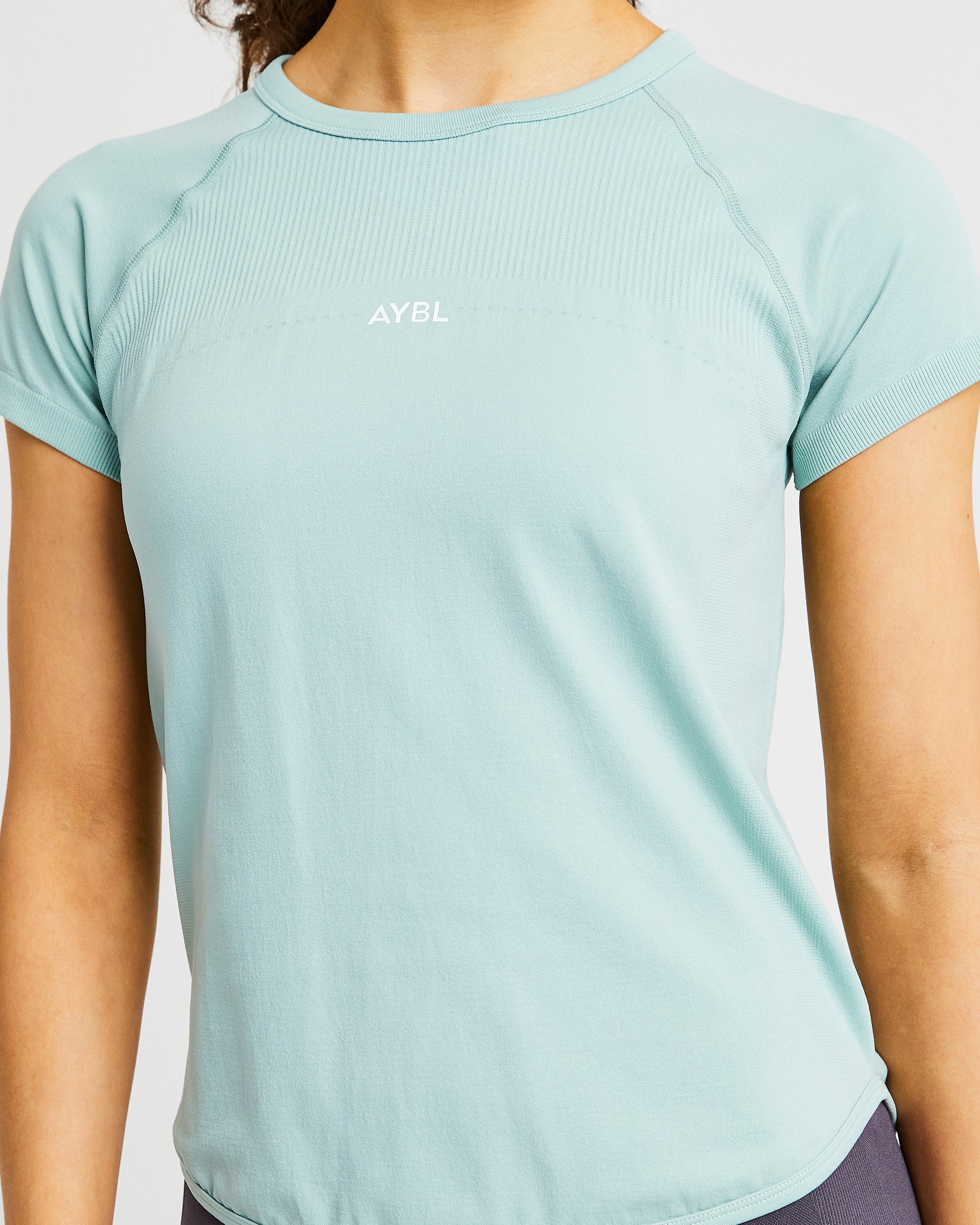 Reform Seamless T Shirt - Sage Green