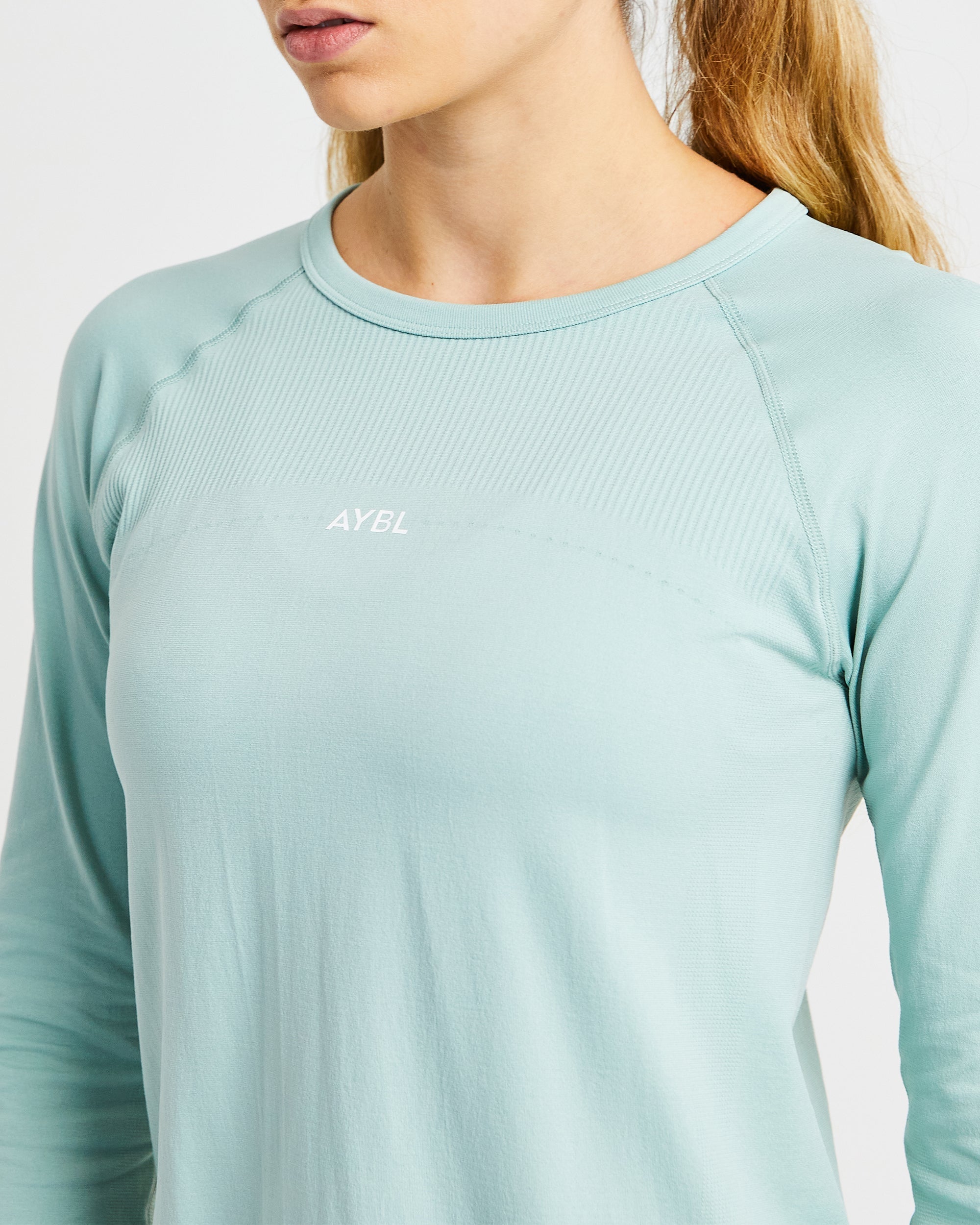 Reform Seamless Long Sleeve T Shirt - Sage Green